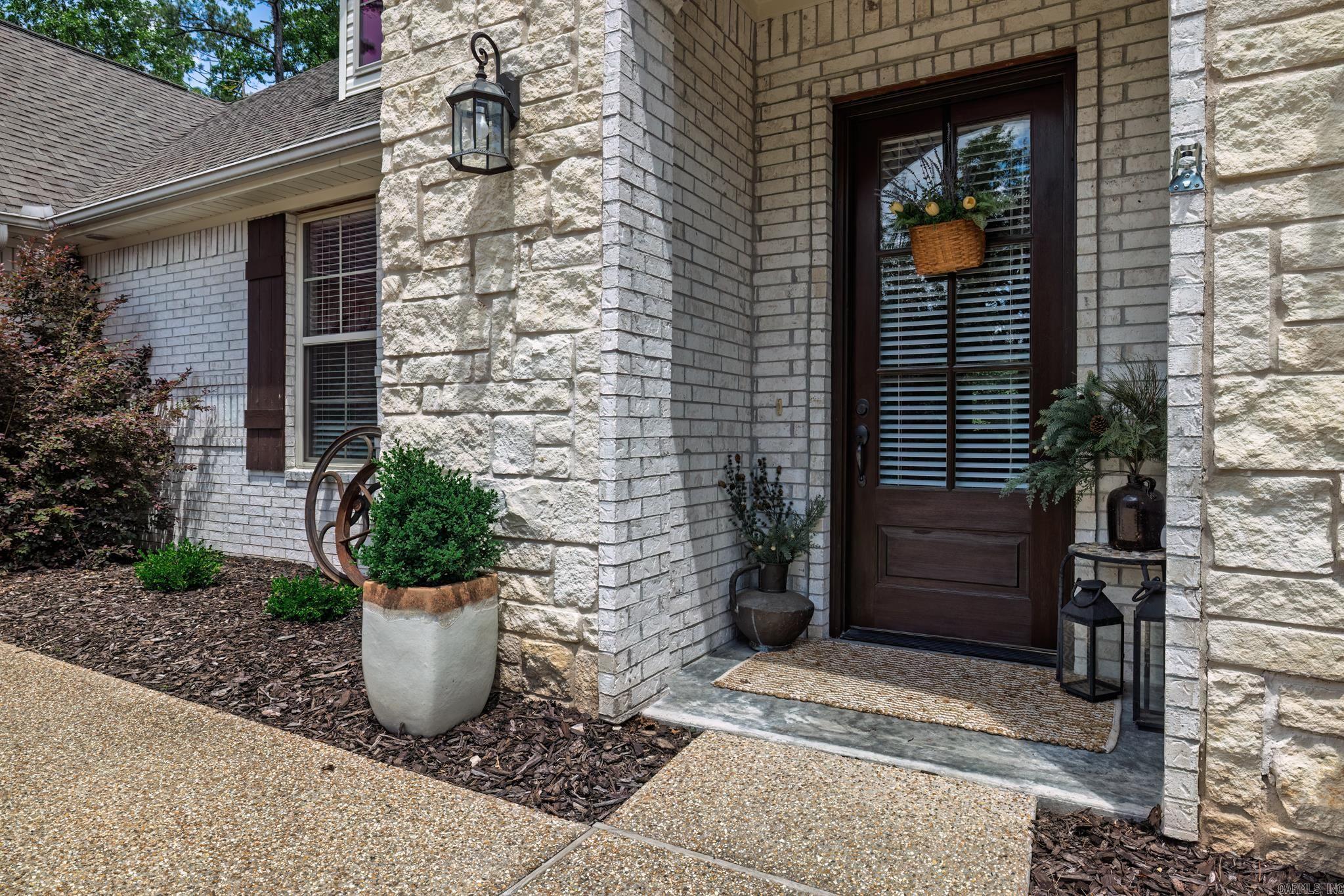 Isabella - Residential