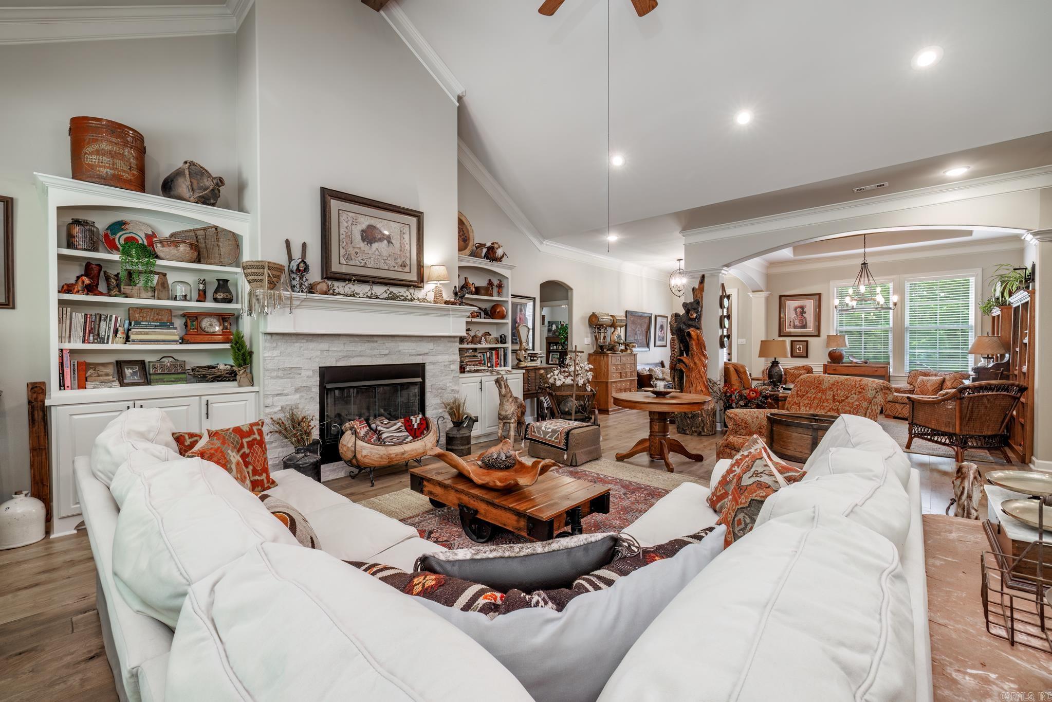 Isabella - Residential