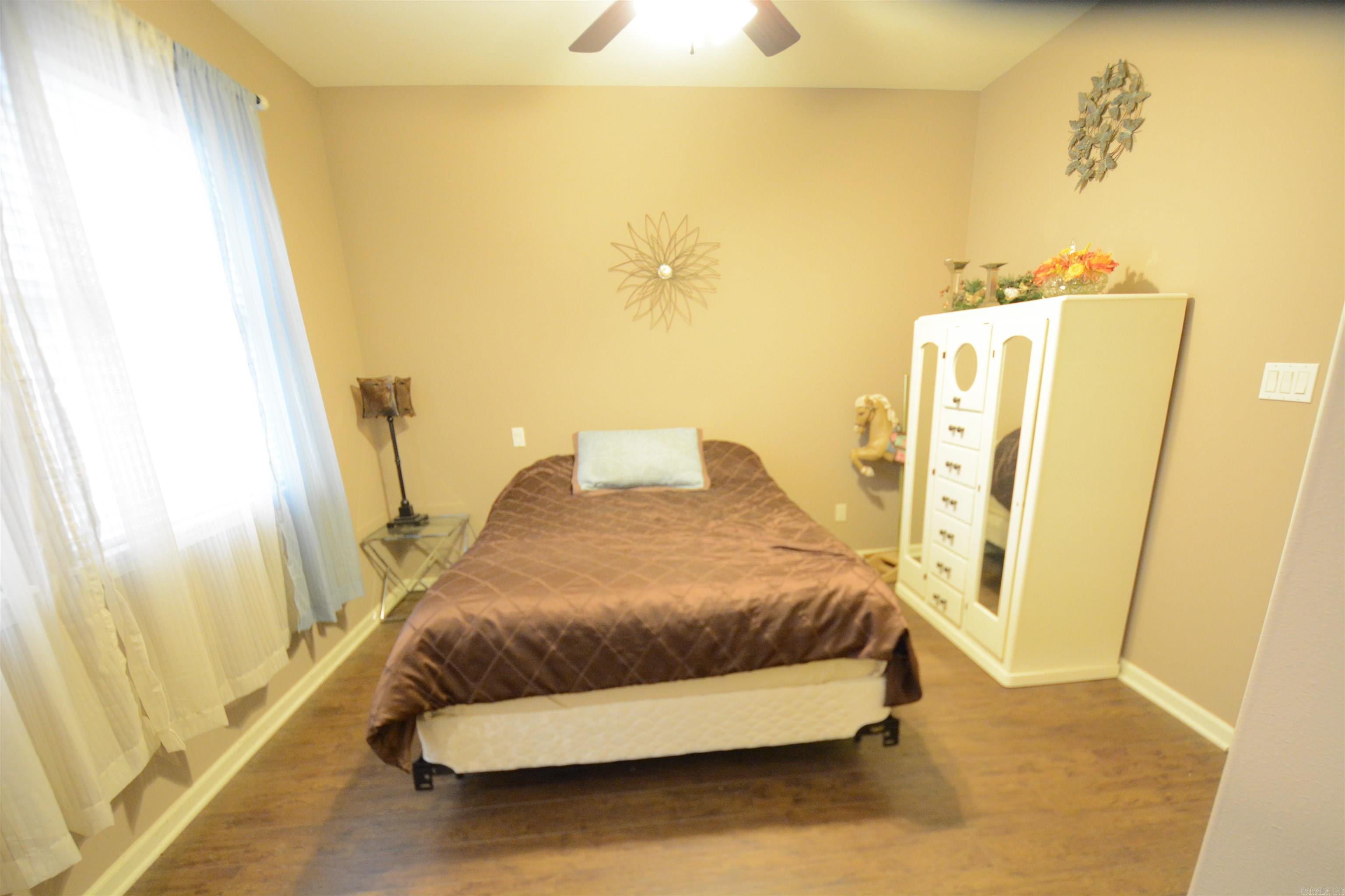 OAKWOOD - Residential