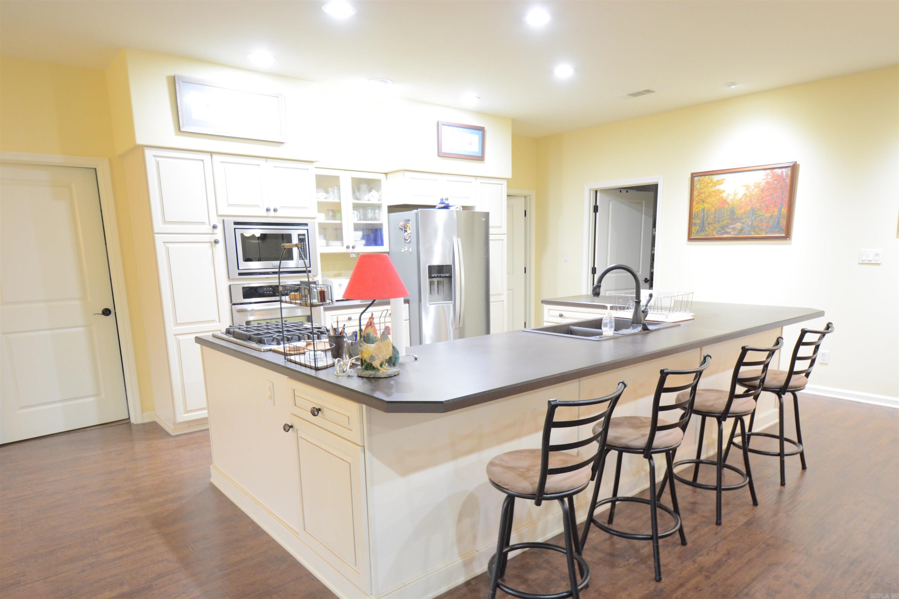 OAKWOOD - Residential