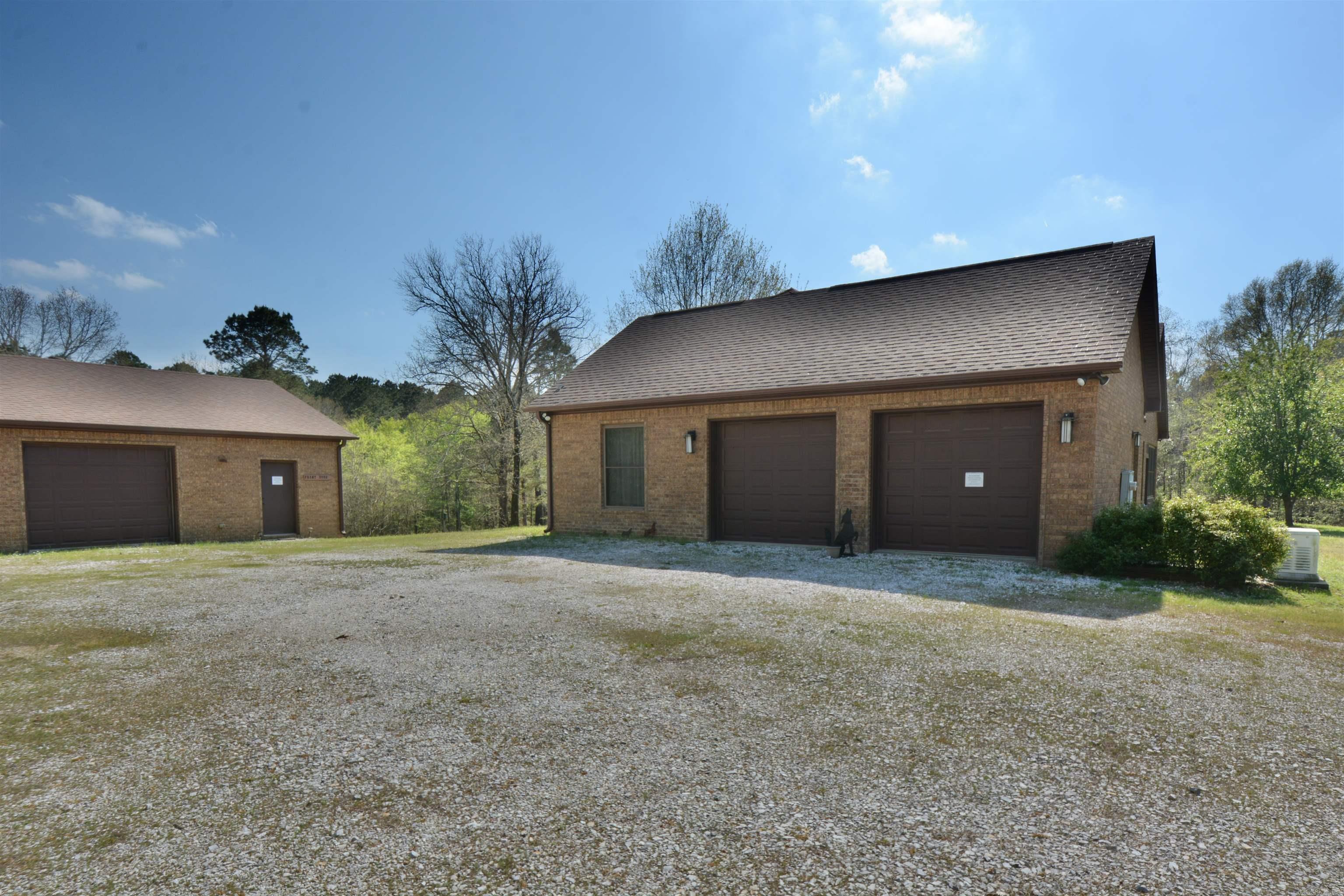 OAKWOOD - Residential