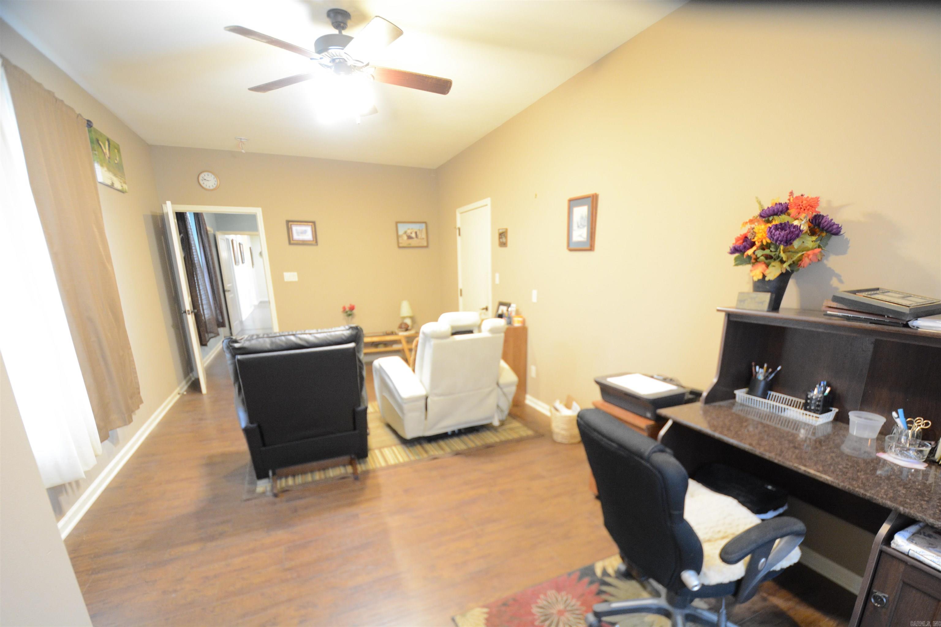 OAKWOOD - Residential