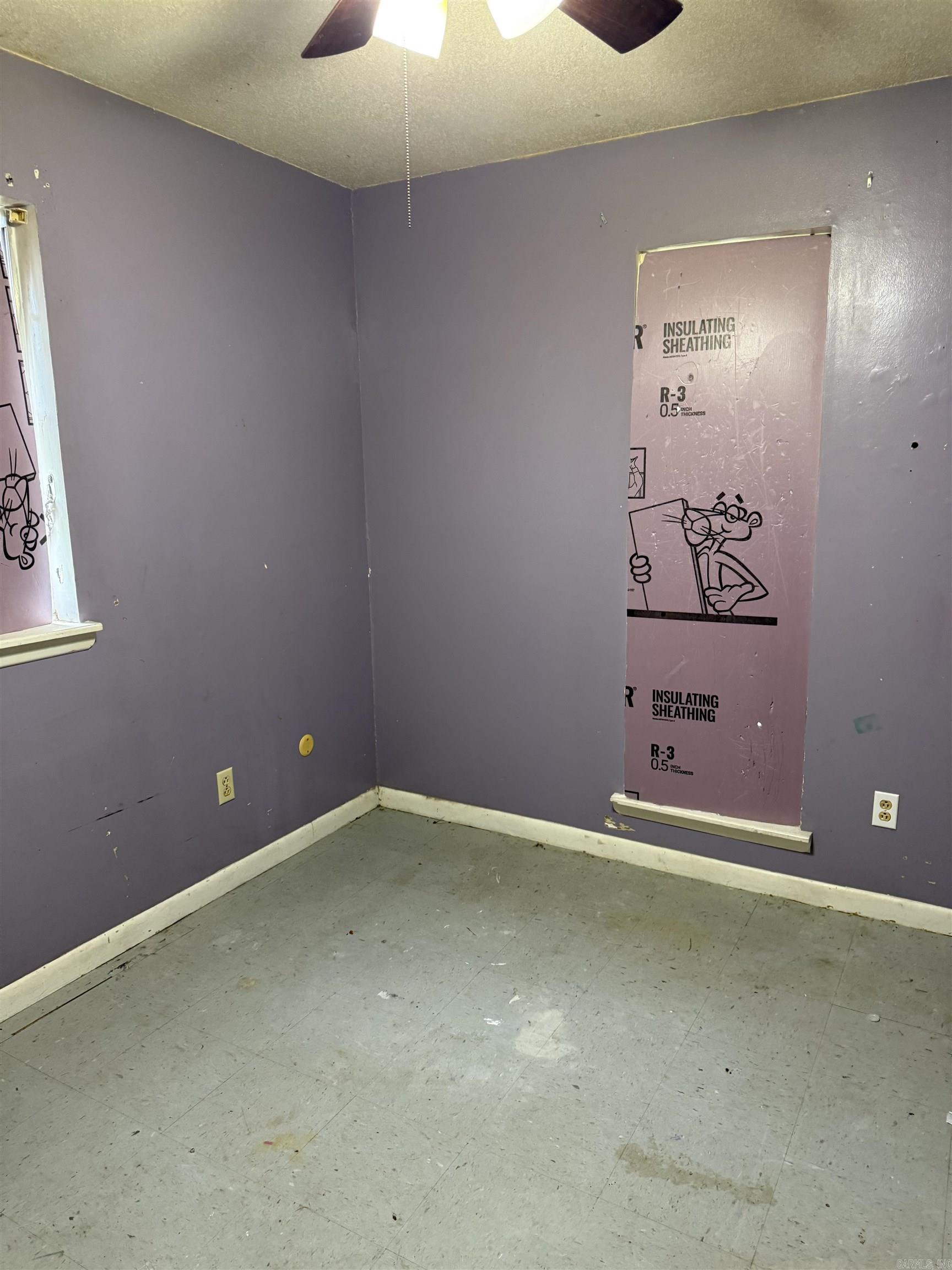 TOWERING OAKS - Residential