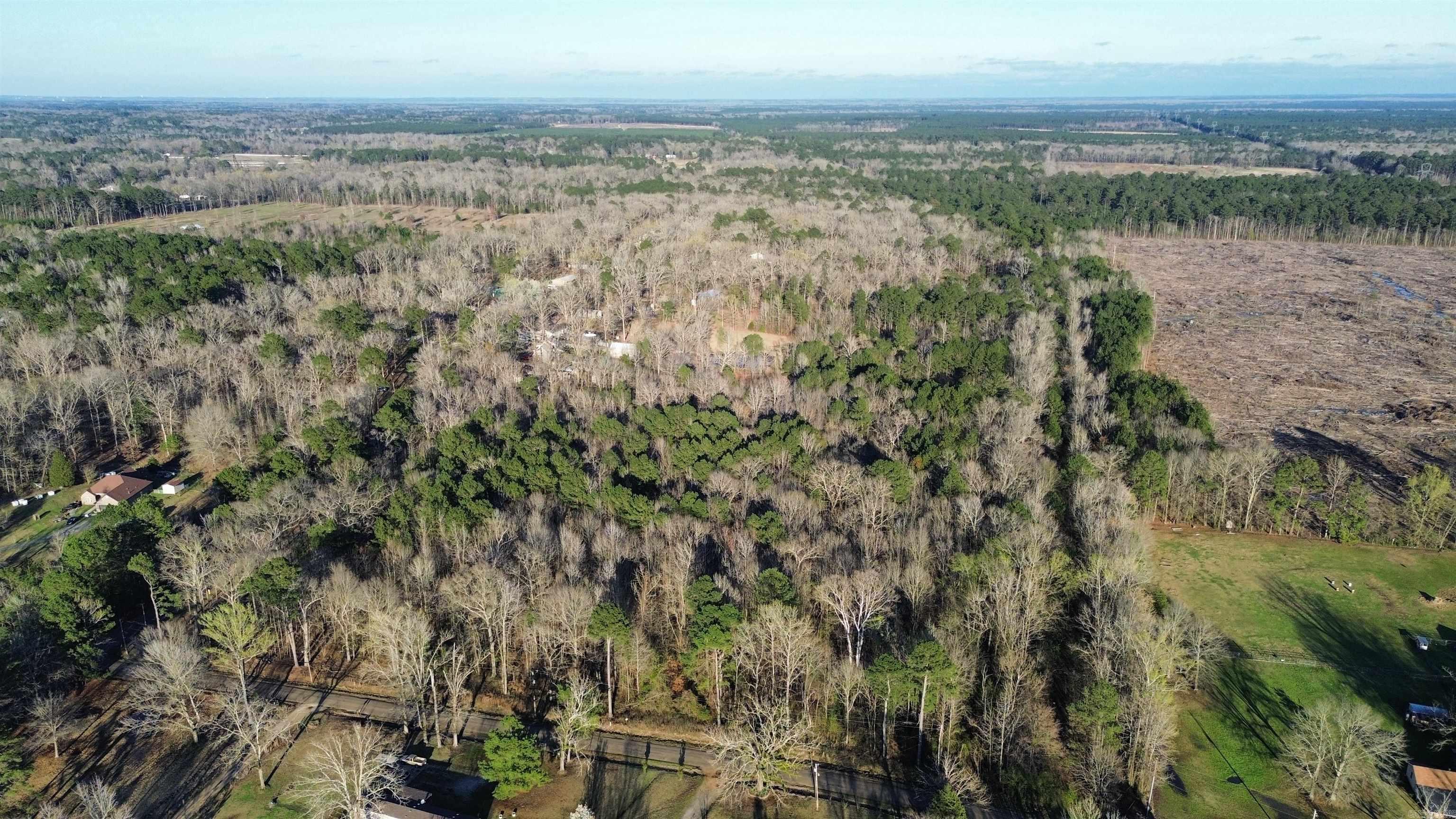 HICKORY HILLS - Land