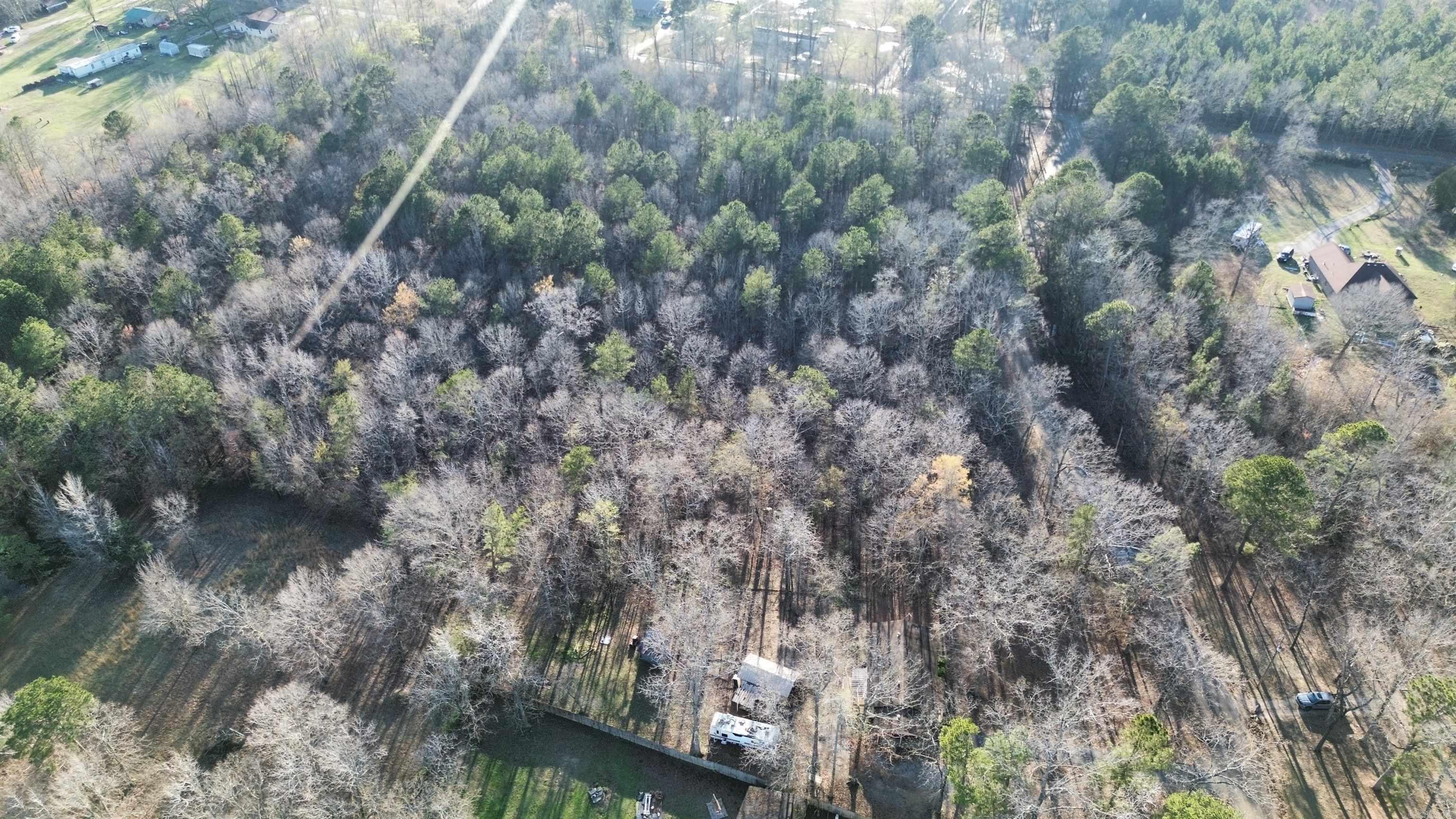 HICKORY HILLS - Land