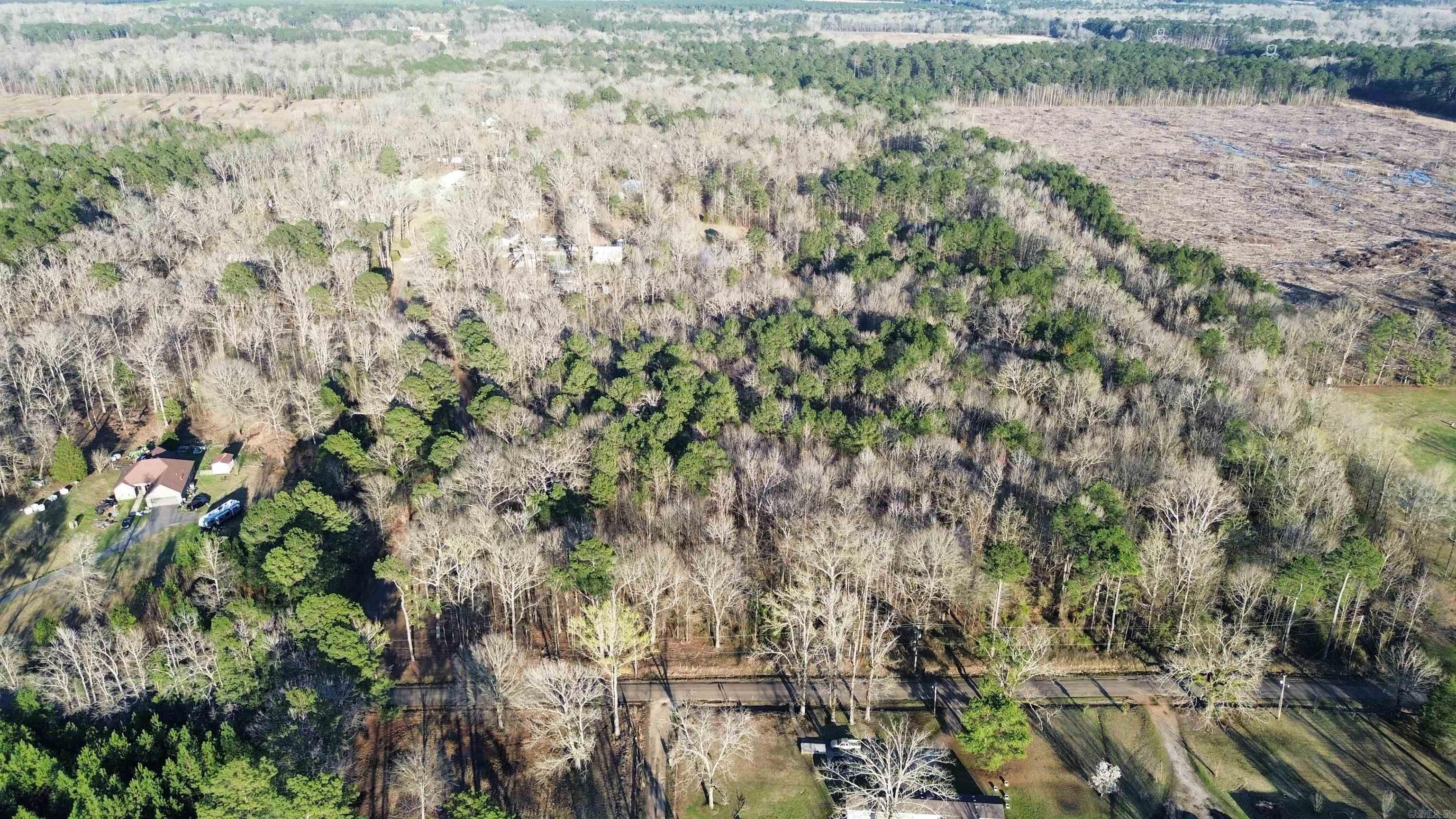 HICKORY HILLS - Land