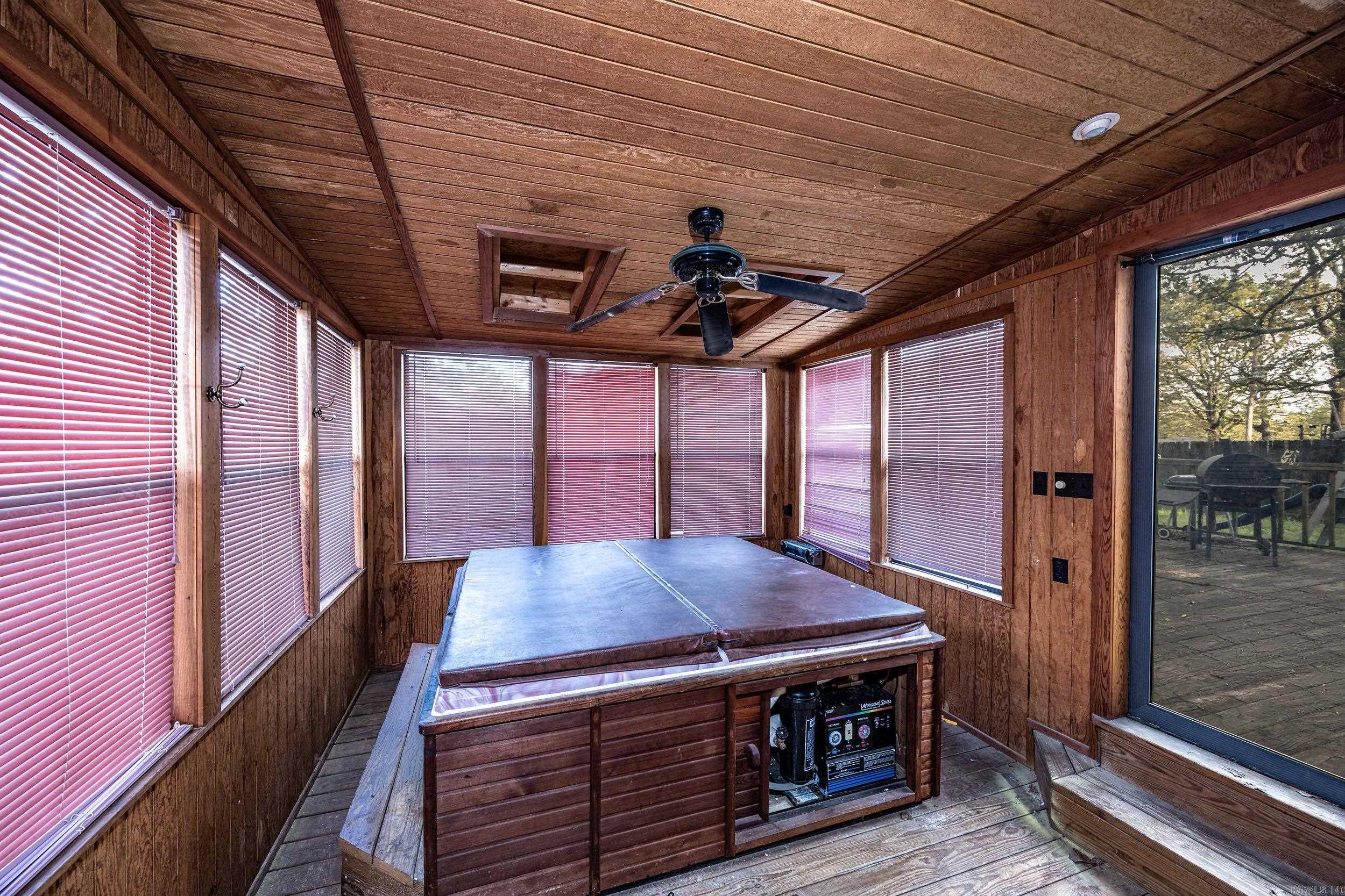 GREEN HILLS - Residential