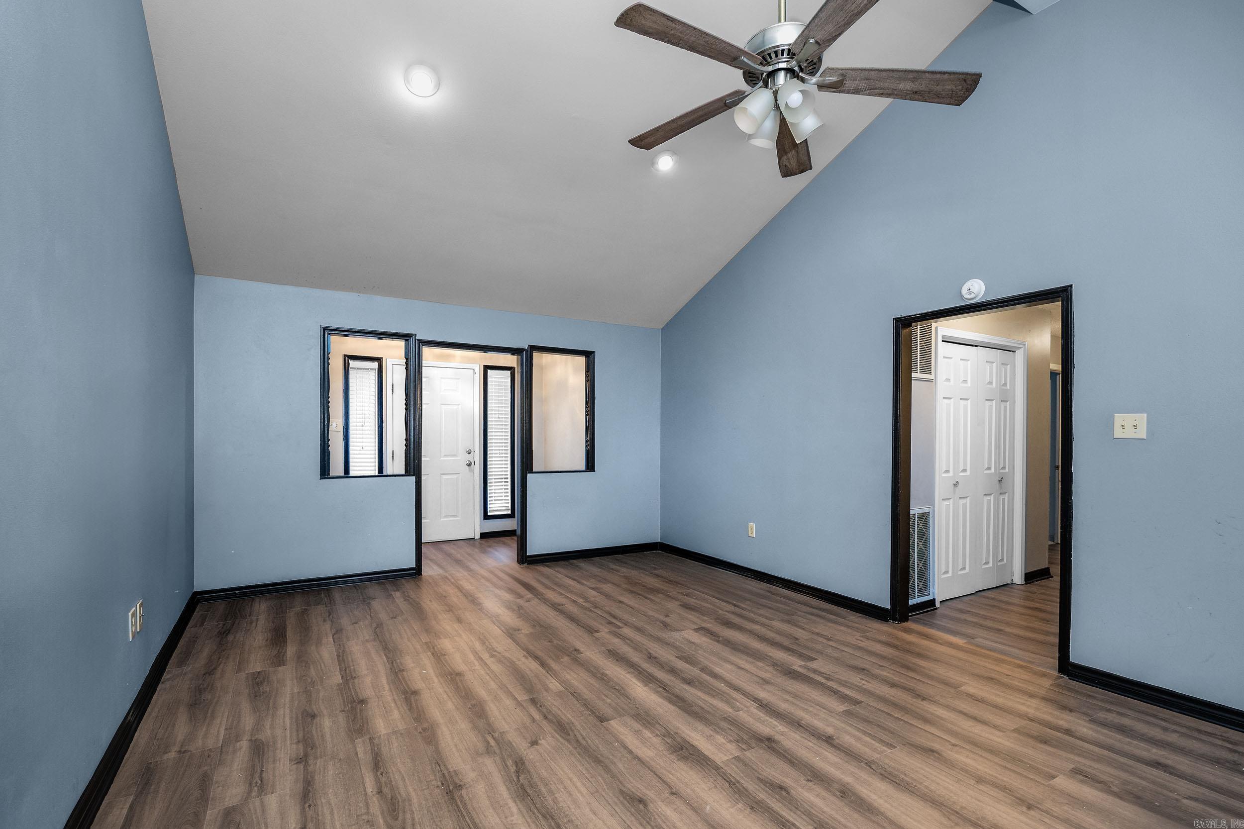 GREEN HILLS - Residential