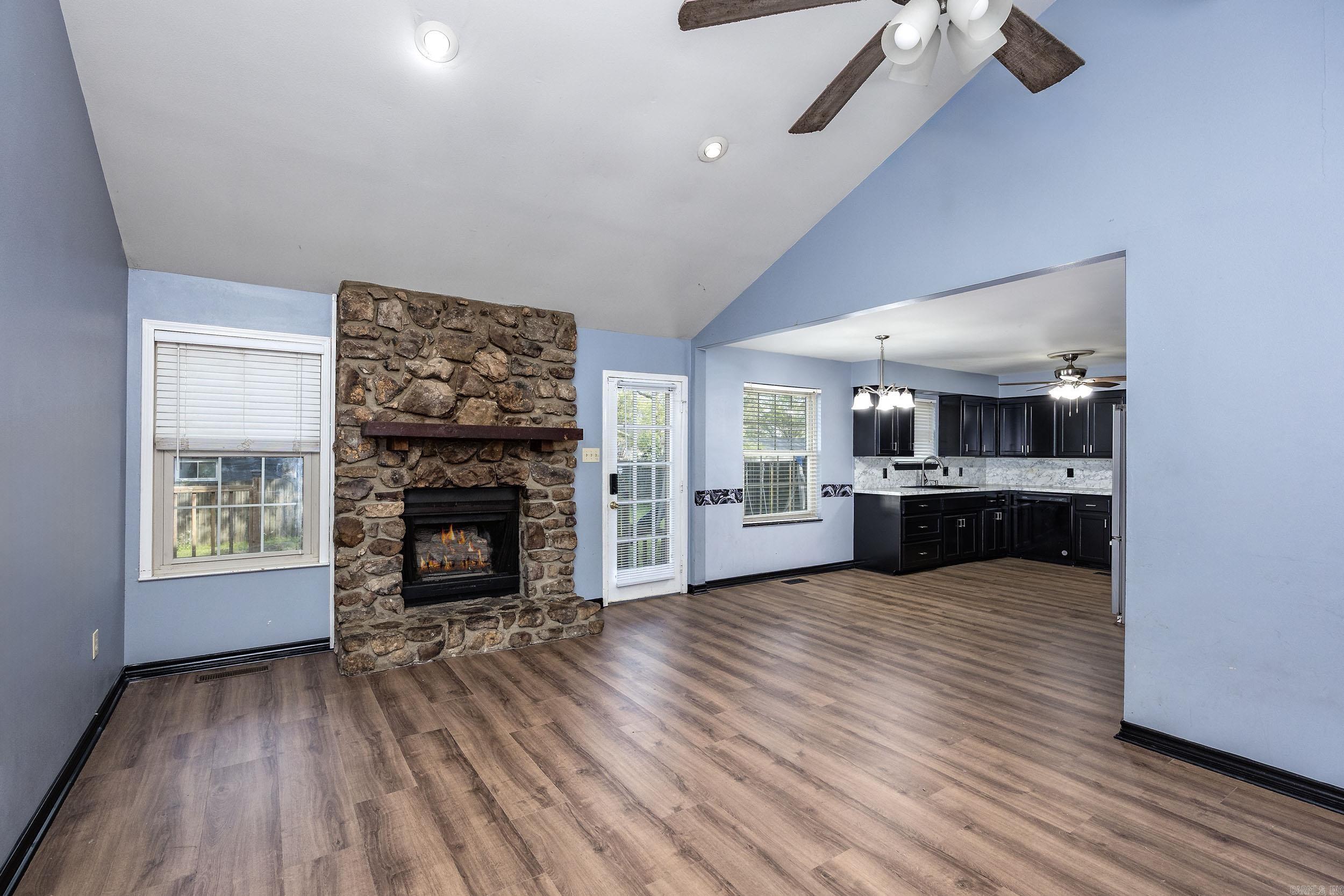 GREEN HILLS - Residential