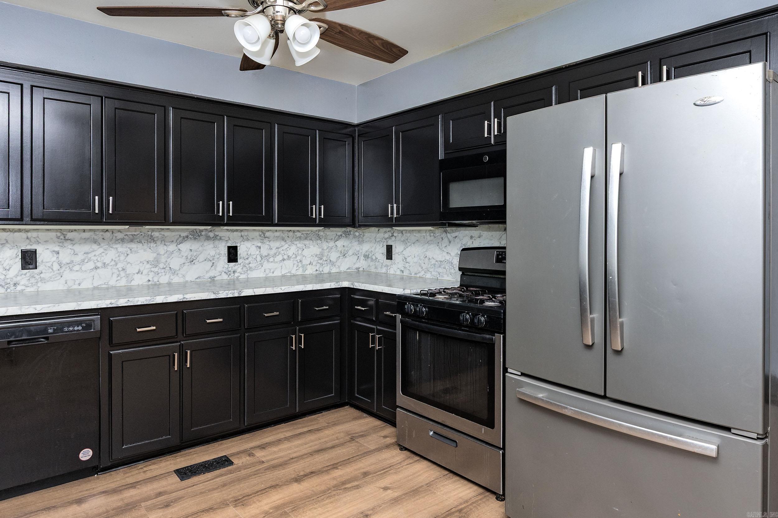 GREEN HILLS - Residential