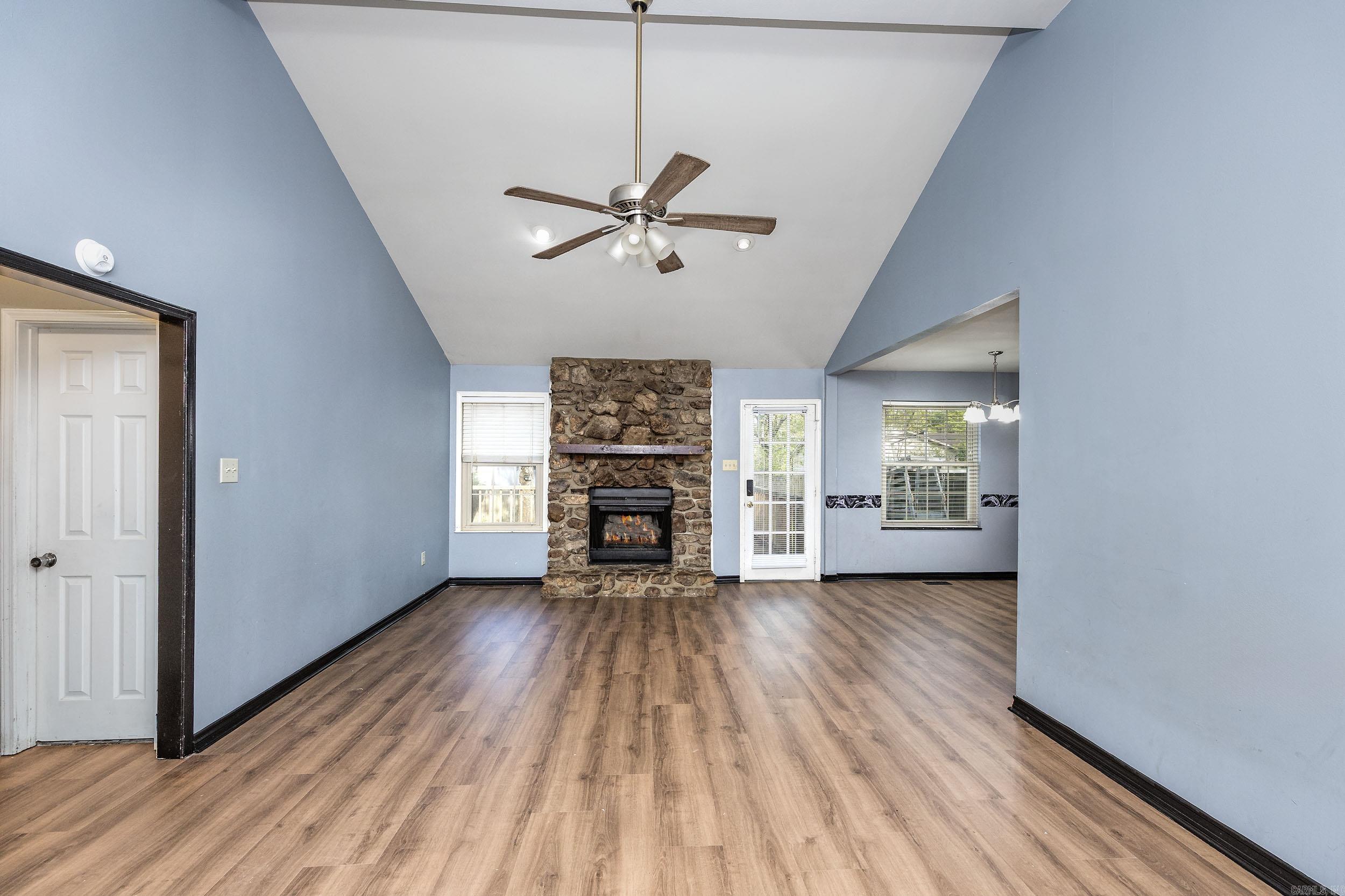 GREEN HILLS - Residential