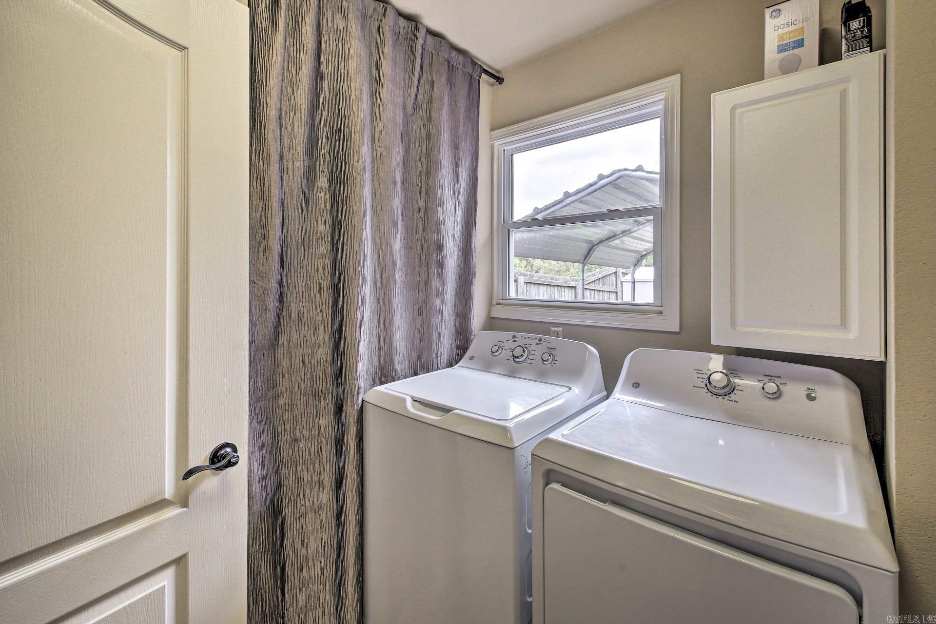 VANCE LAKE - Residential