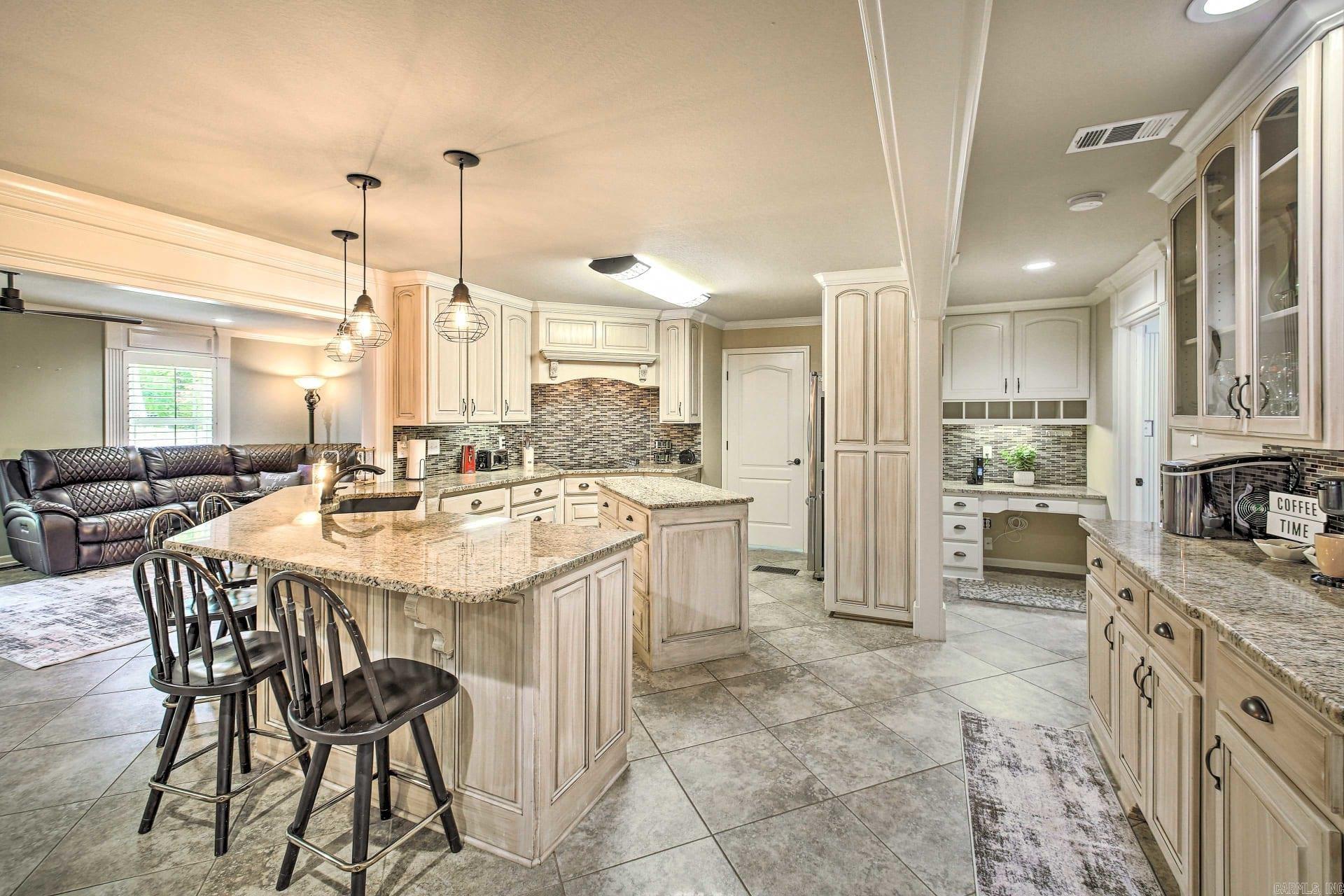 VANCE LAKE - Residential