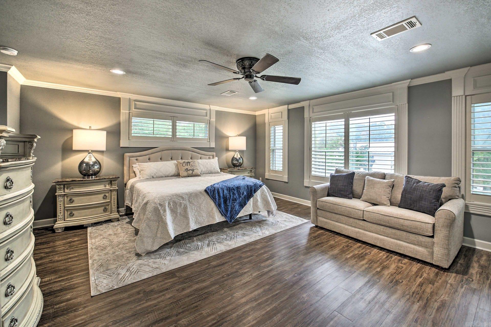 VANCE LAKE - Residential