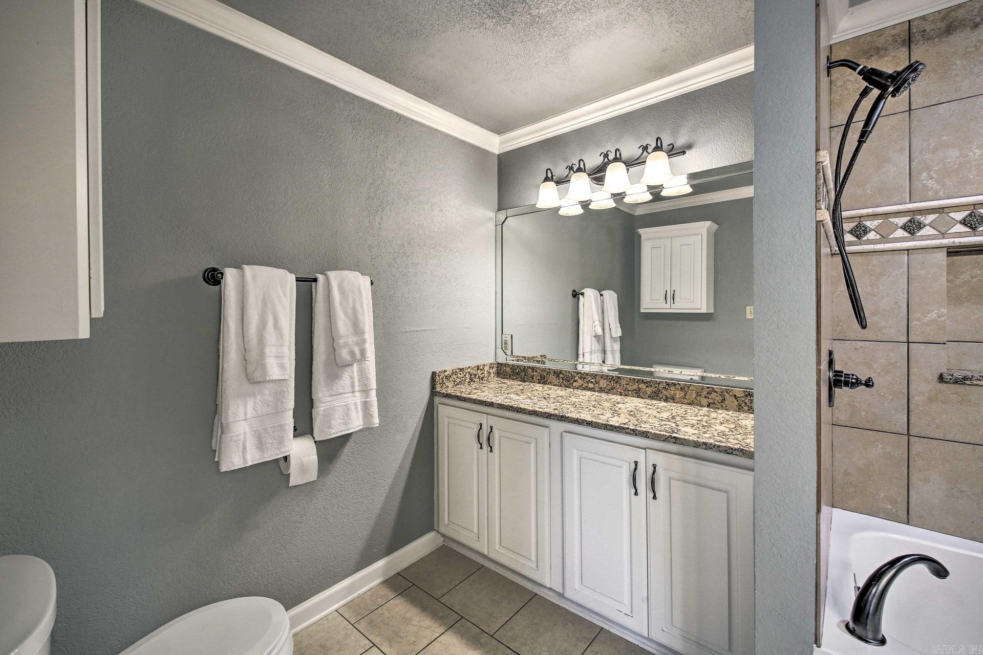 VANCE LAKE - Residential