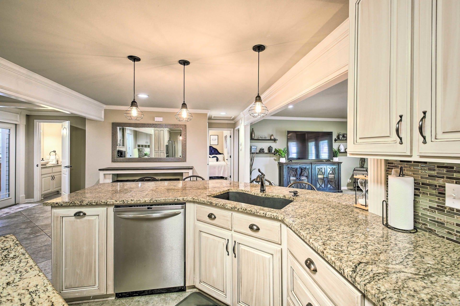 VANCE LAKE - Residential