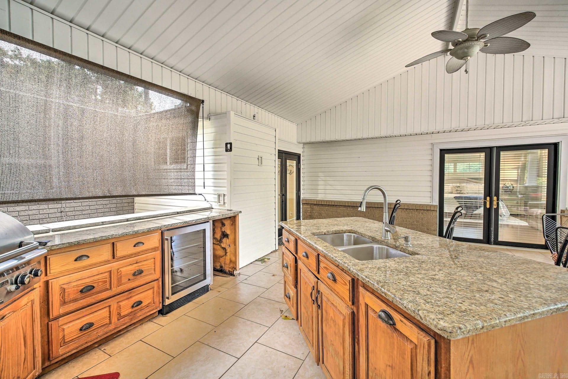 VANCE LAKE - Residential