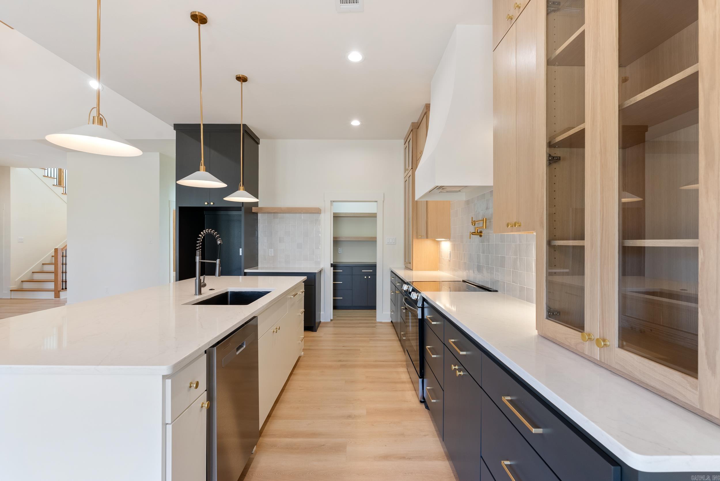 SYLVIA SPRINGS SUBDIVISION - Residential