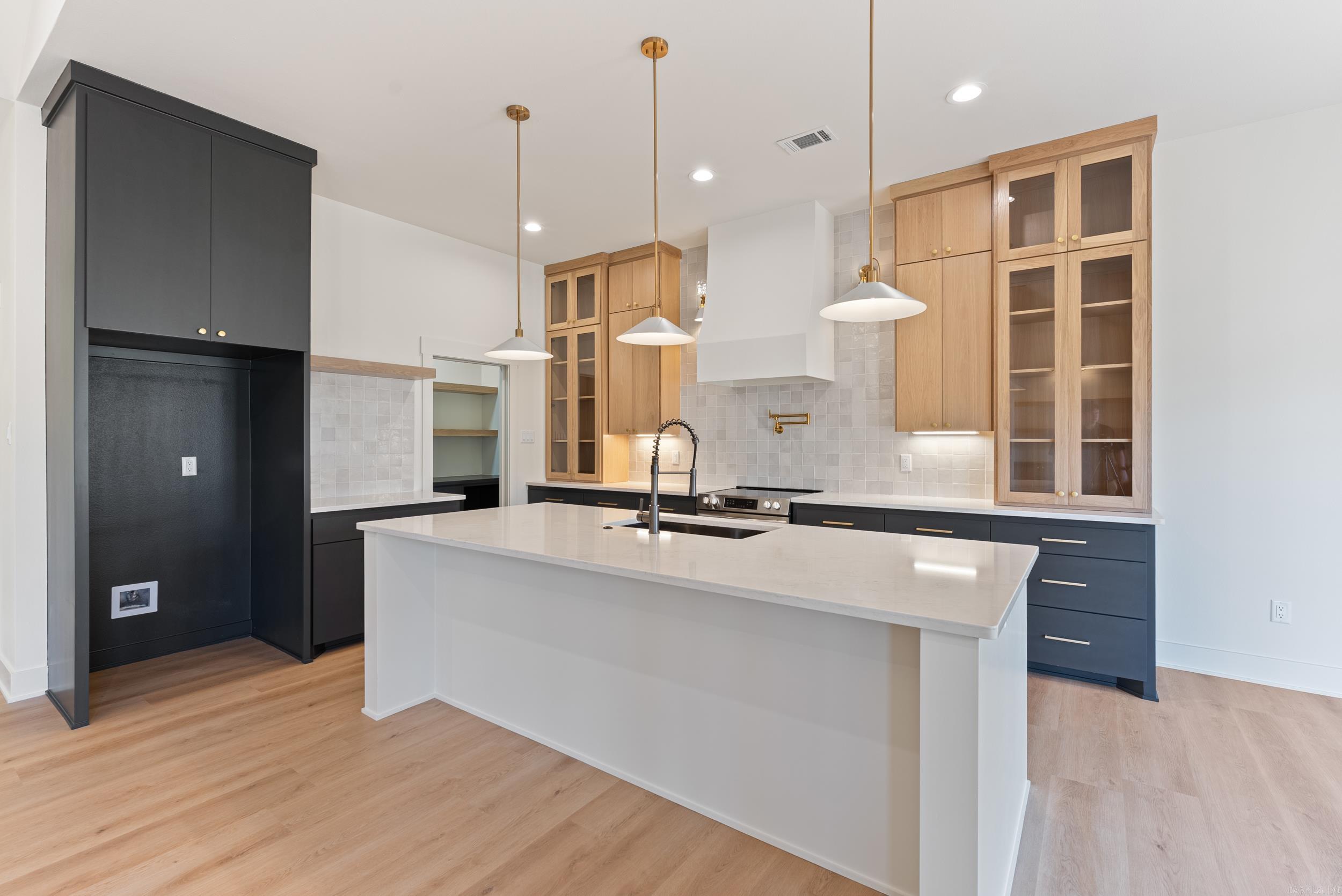 SYLVIA SPRINGS SUBDIVISION - Residential