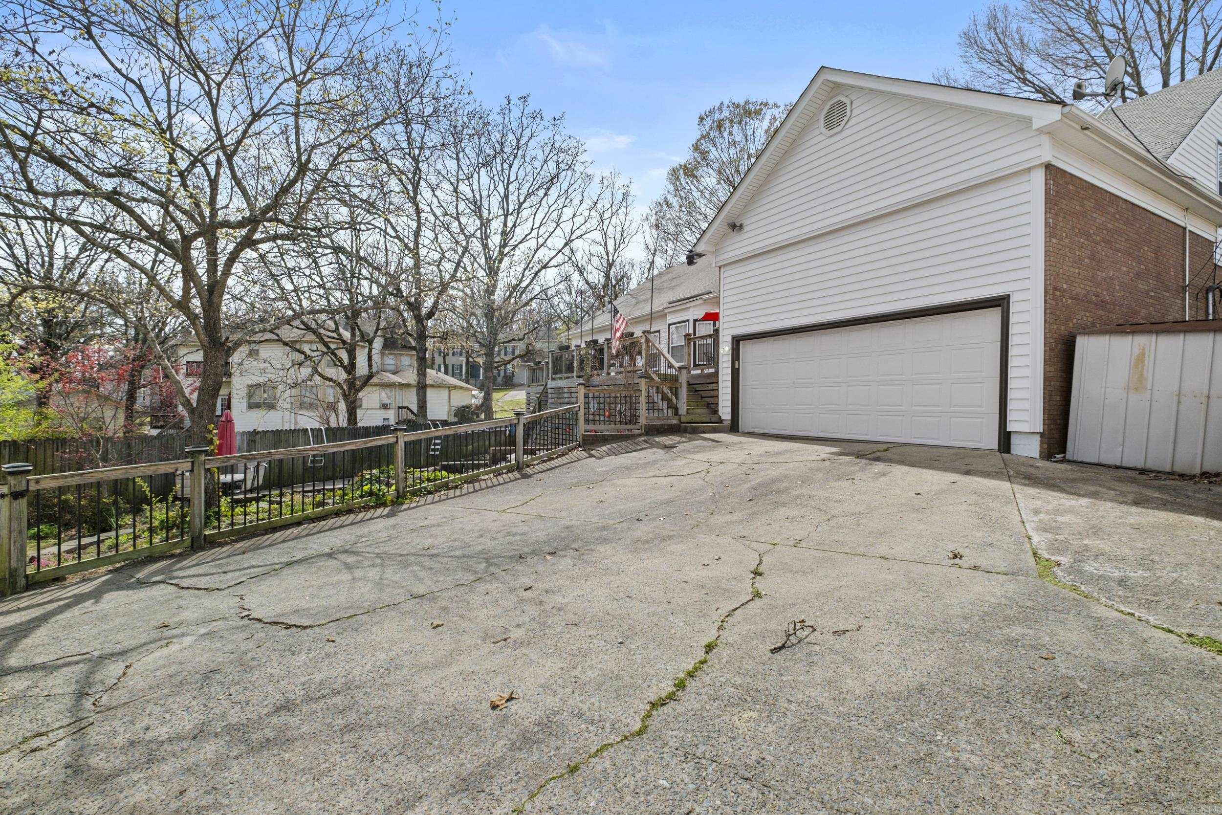 OVERBROOK - Residential