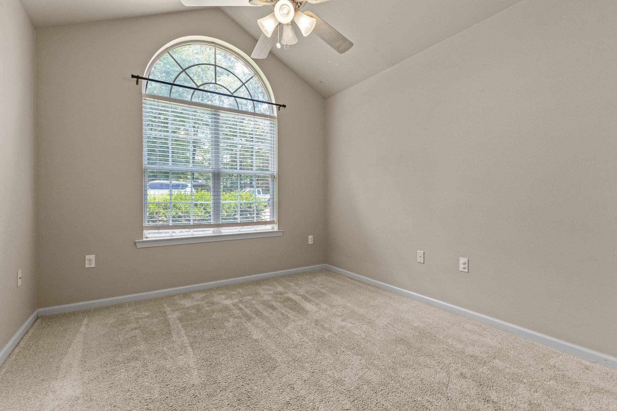 GREENFIELD - Residential