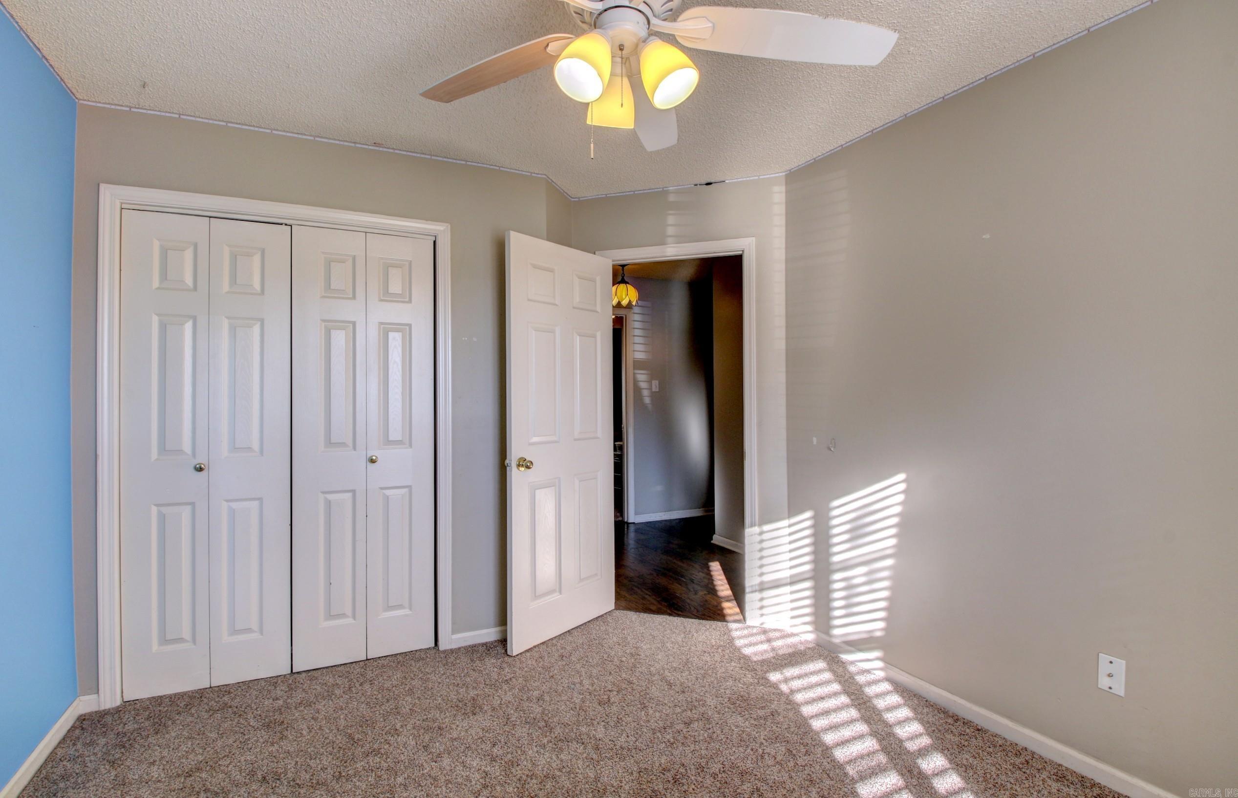 FOX RIDGE - Residential