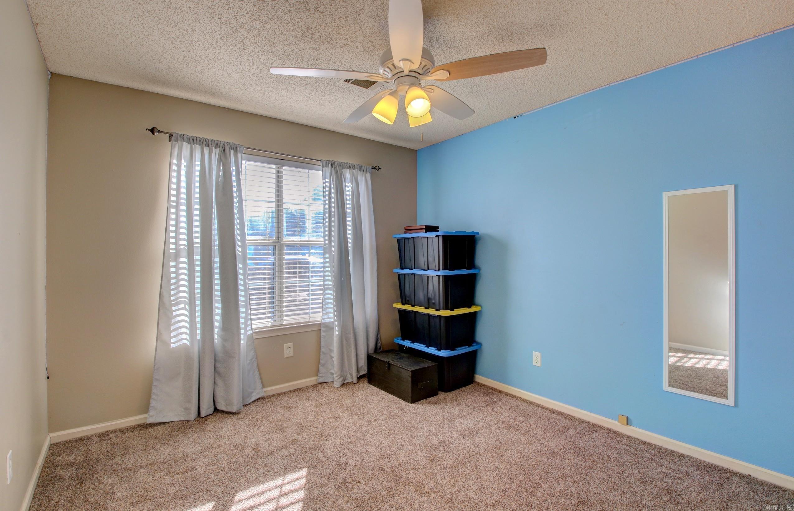 FOX RIDGE - Residential