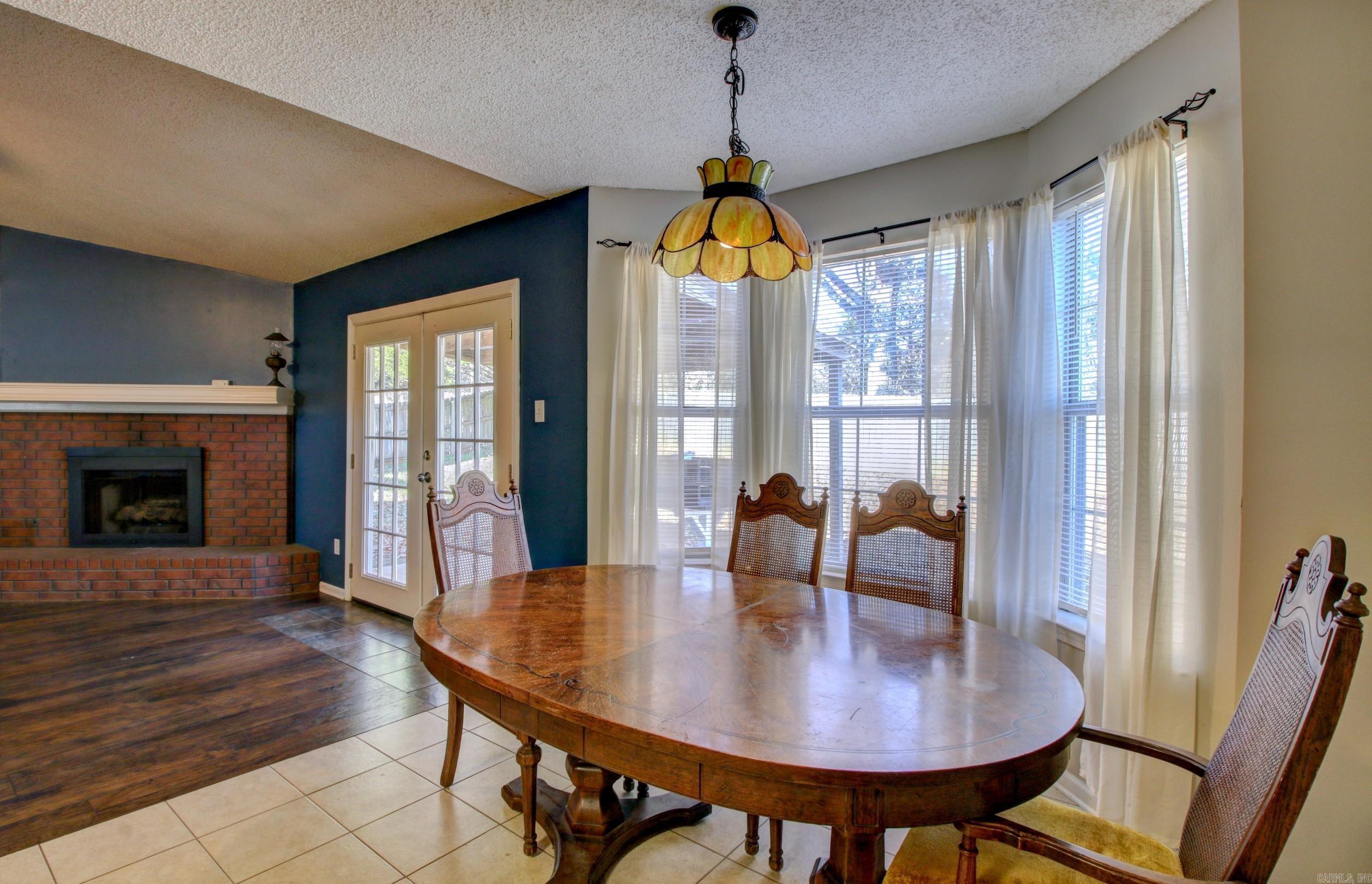 FOX RIDGE - Residential