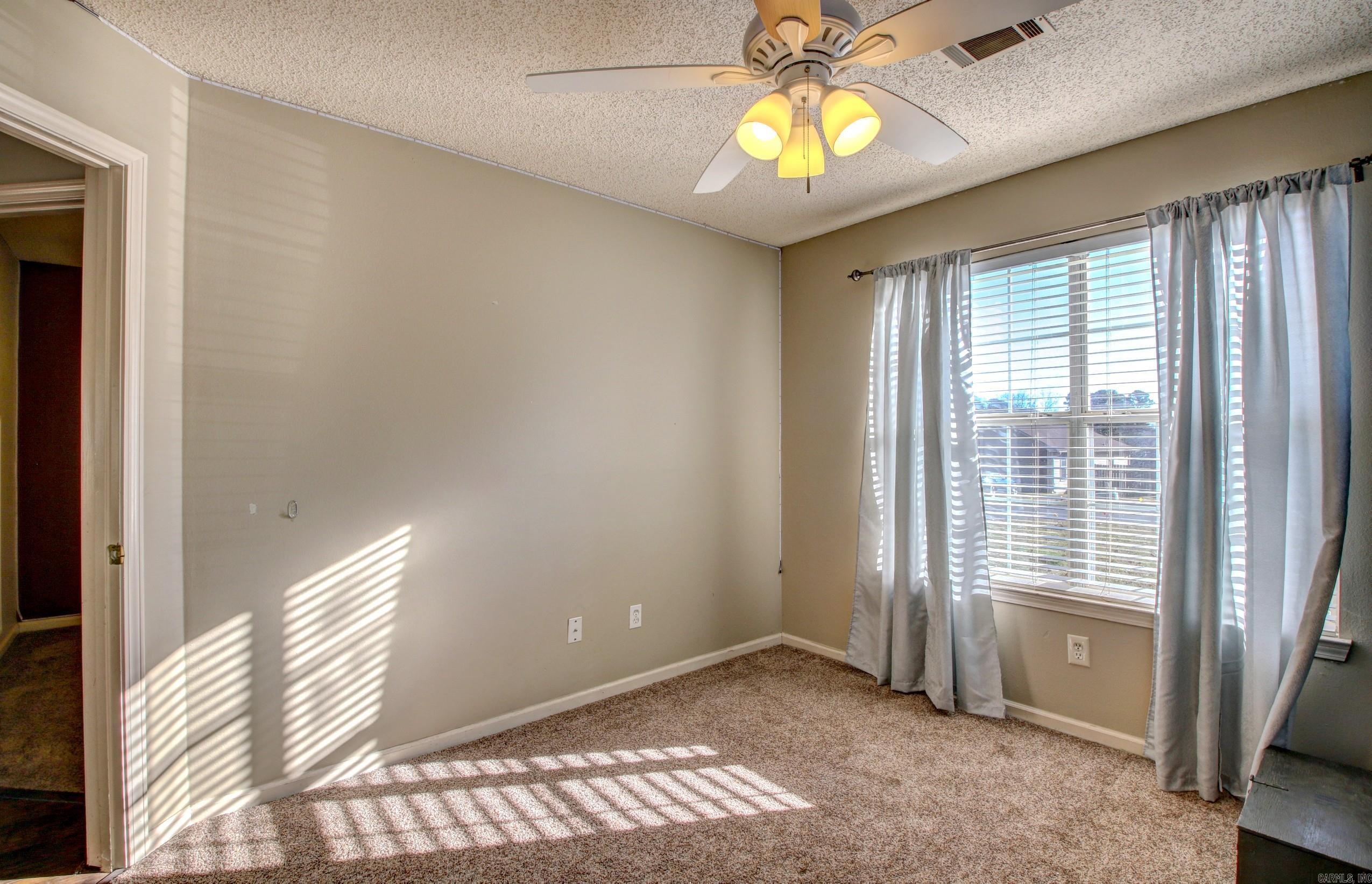 FOX RIDGE - Residential