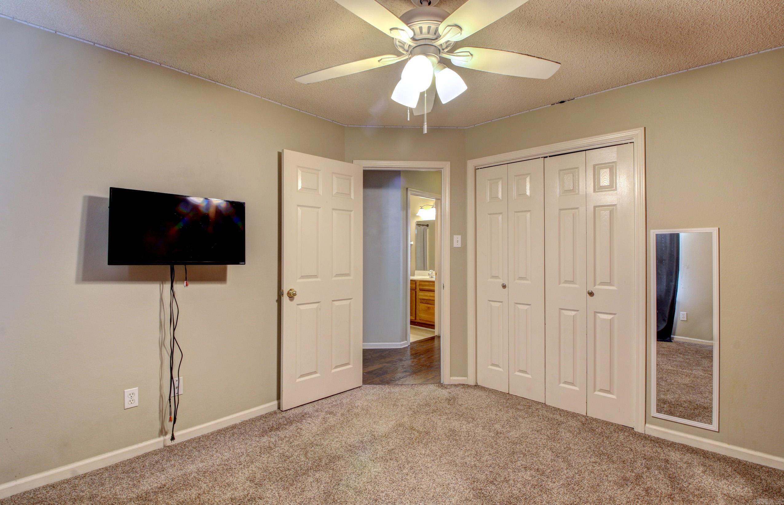 FOX RIDGE - Residential