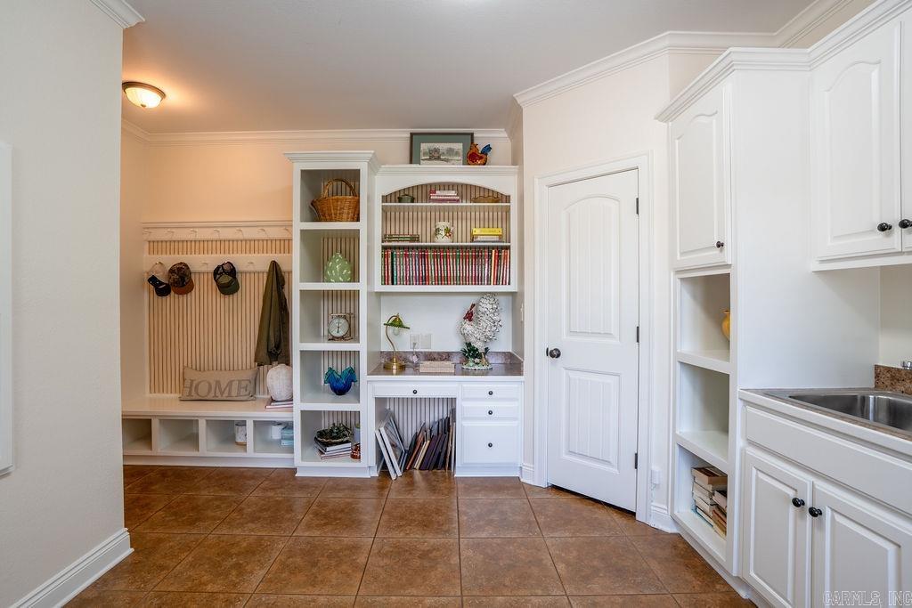 WOODRIDGE - Residential