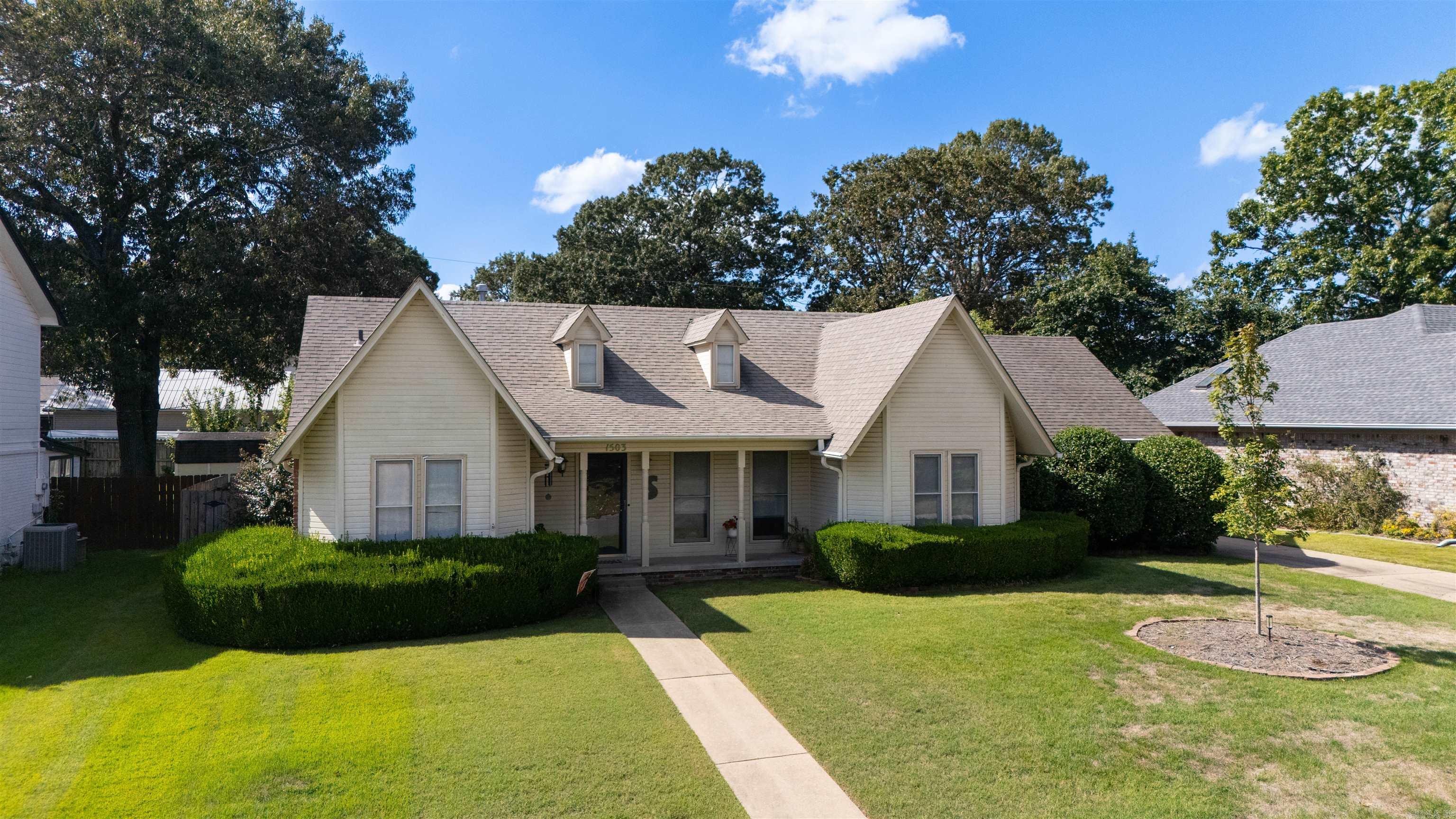 East Meadow - Residential