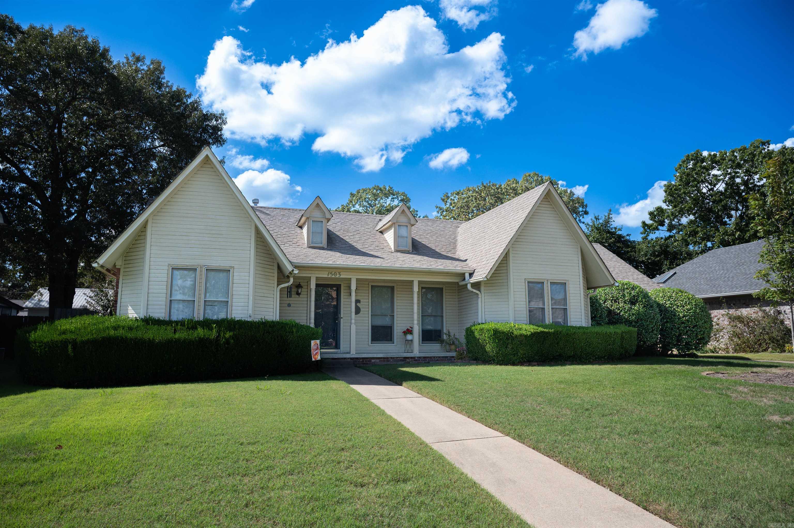 East Meadow - Residential