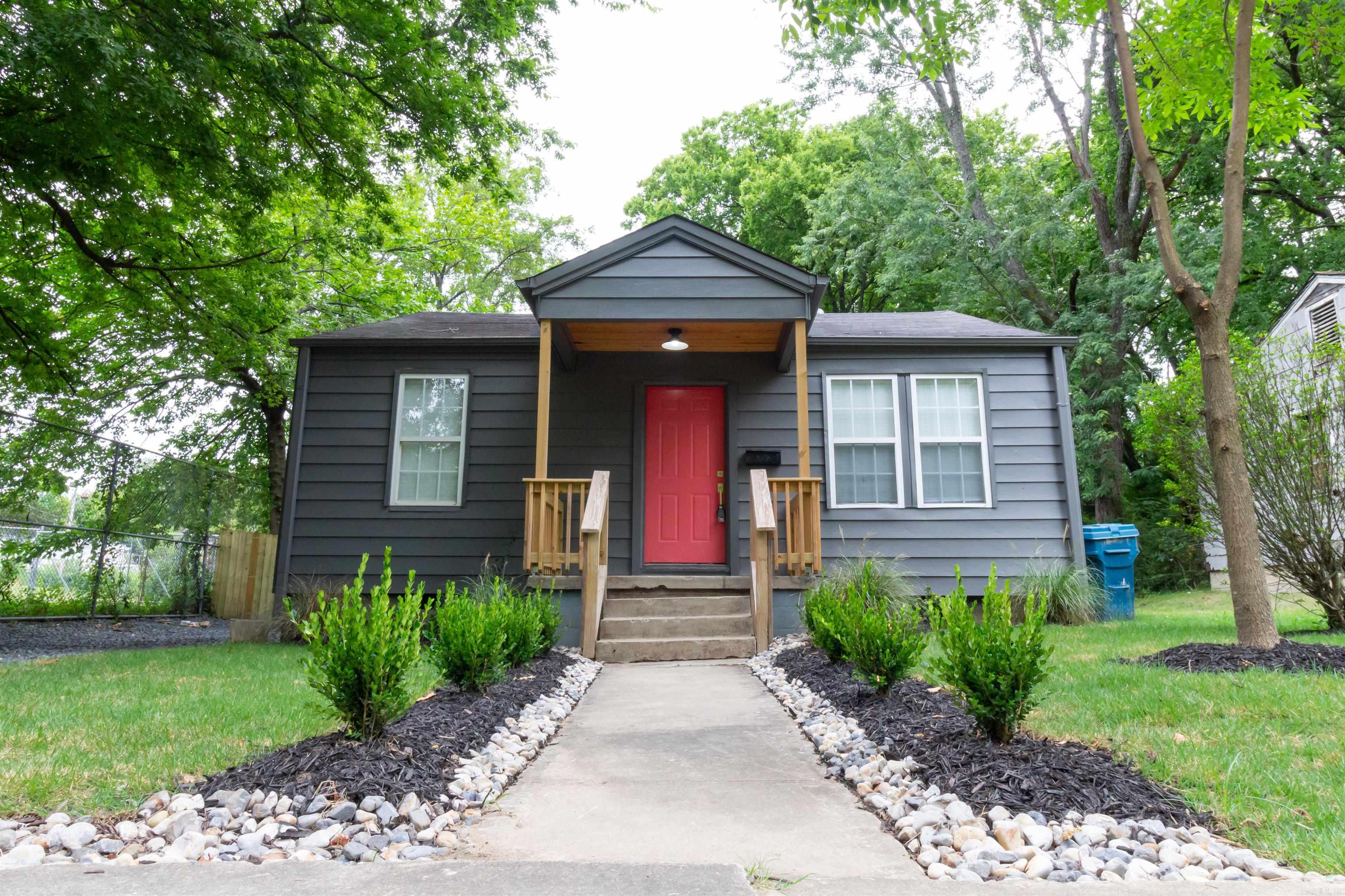 OAK GLEN - Residential