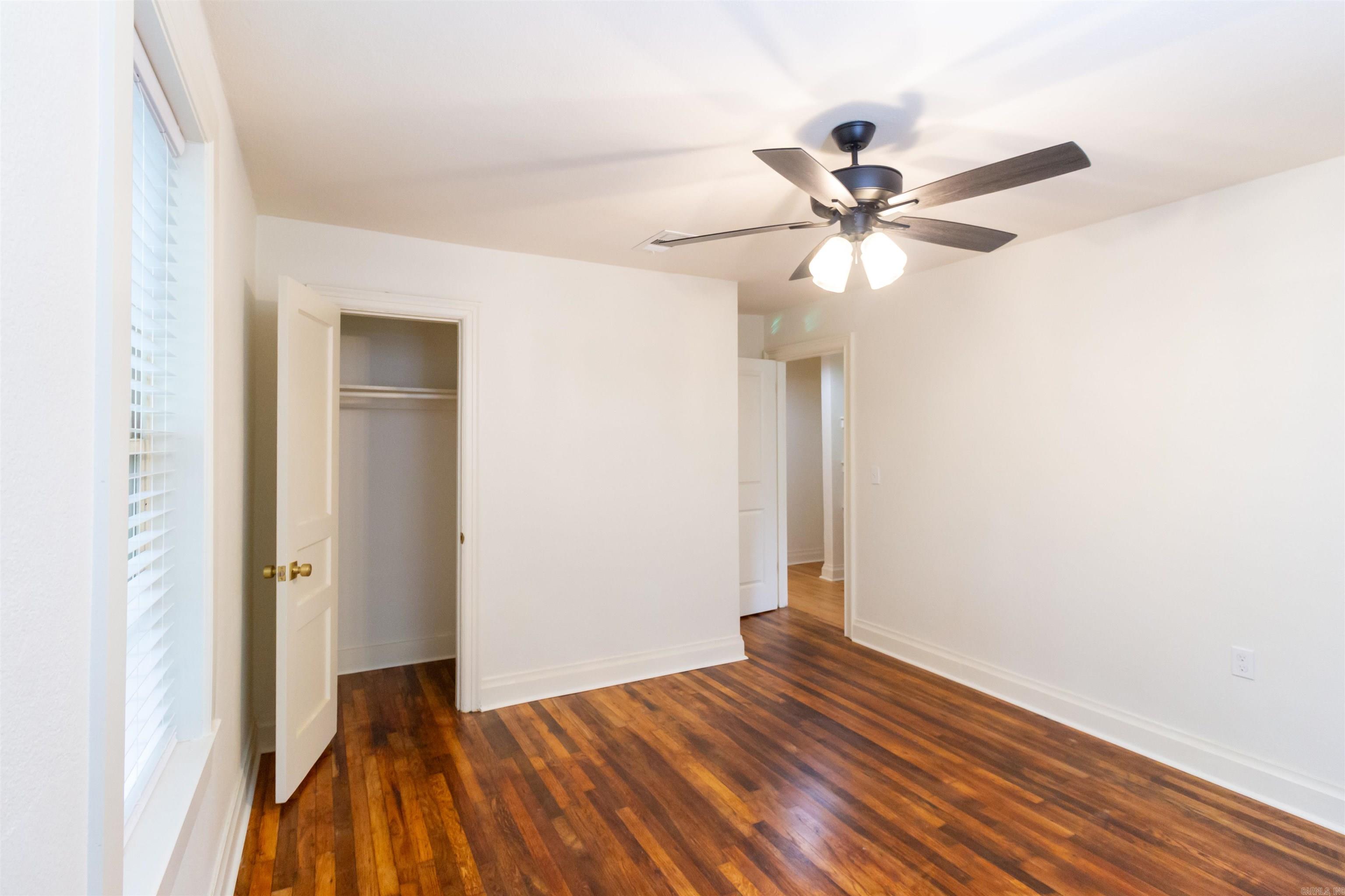 OAK GLEN - Residential