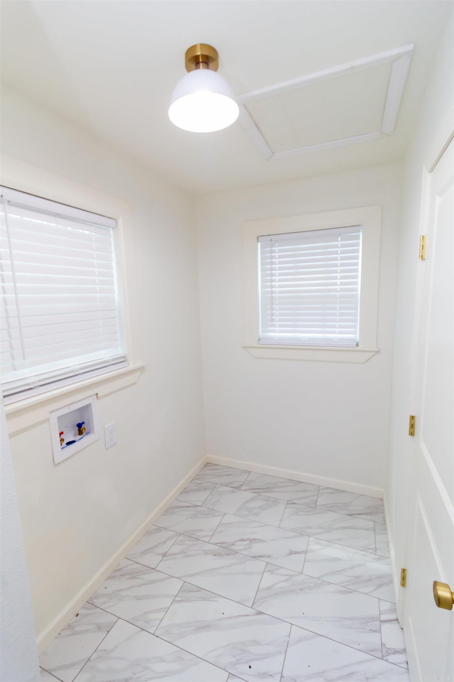 OAK GLEN - Residential