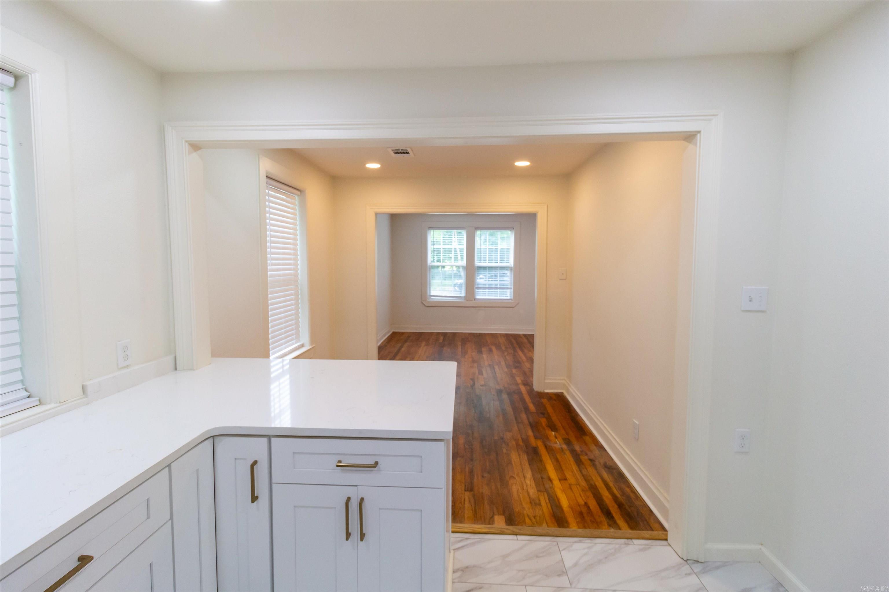 OAK GLEN - Residential