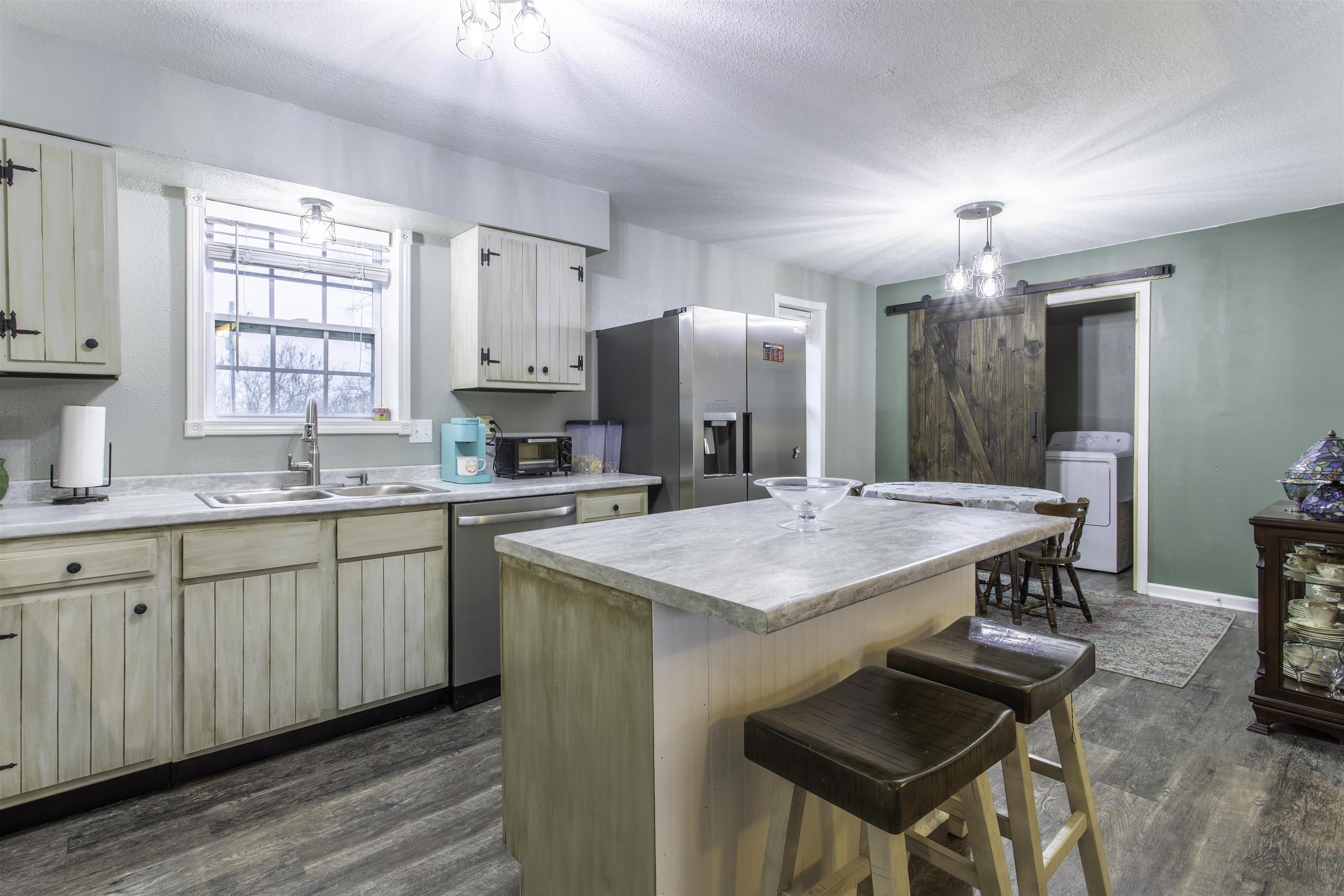 SLOAN-HENDRIX - Residential