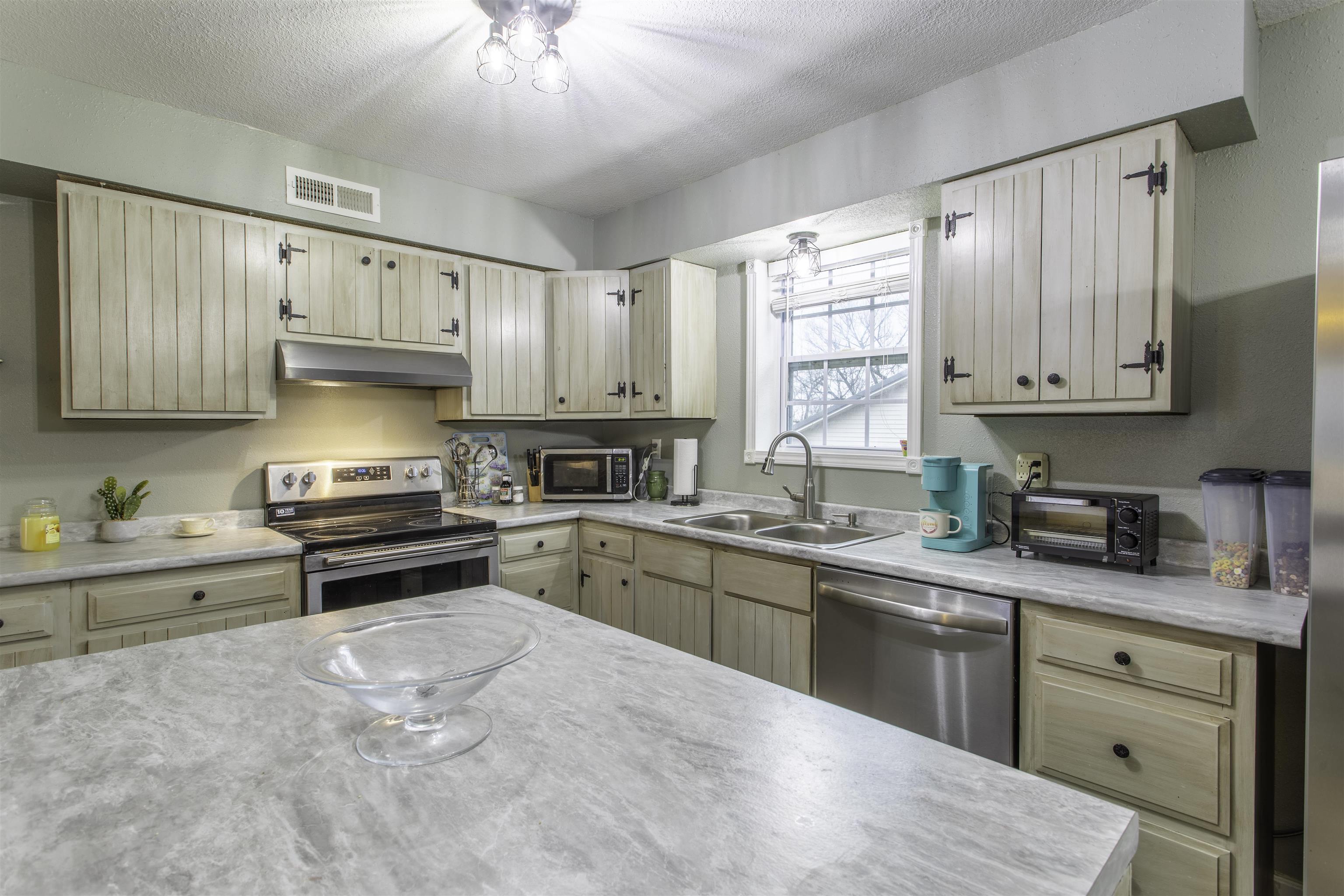 SLOAN-HENDRIX - Residential