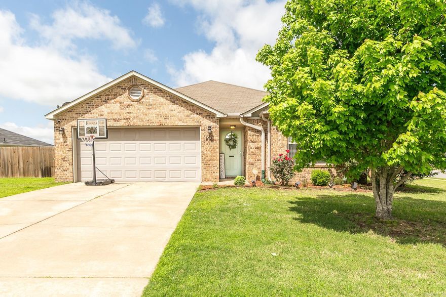 If convenience and a charming neighborhood are your priority, this one is for you! You can enjoy a corner lot, convenient to a neighborhood park and a quick drive ANYWHERE you need to go. LRAFB and downtown Little Rock are all less than 20 minutes away! This oversized 3 bedroom, 2 bath layout is all you could want. A large kitchen to accommodate the home chef and fantastic storage throughout the home! If you look forward to spending your summer in the pool, the sellers will open it up for you! Not a pool fan? They will happily take it with them! Make it yours before someone else gets to enjoy all it has to offer! STOP INTO THE OPEN HOUSE MAY 4, 2025 from 2pm-4pm!