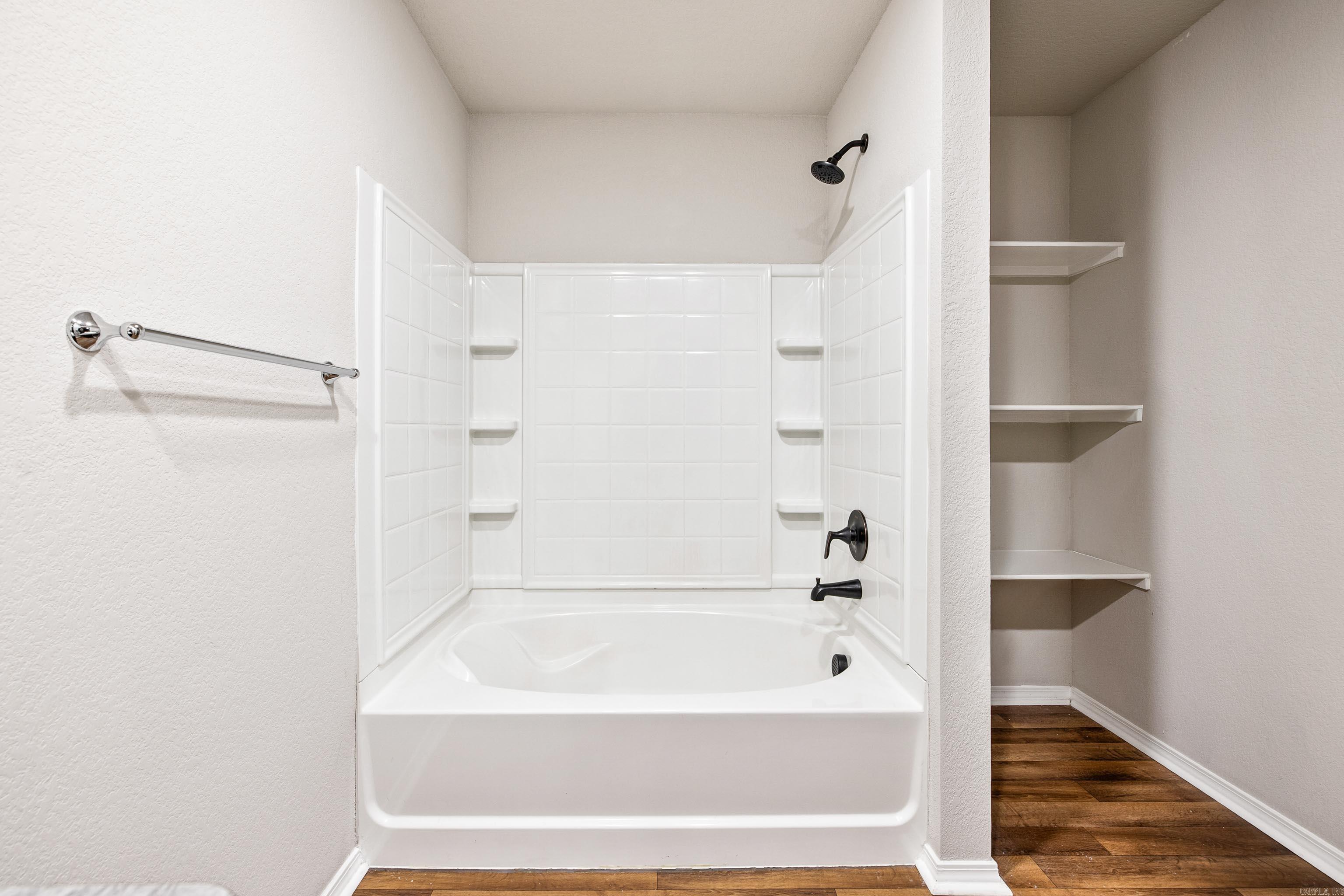 HILLDALE CROSSING - Residential