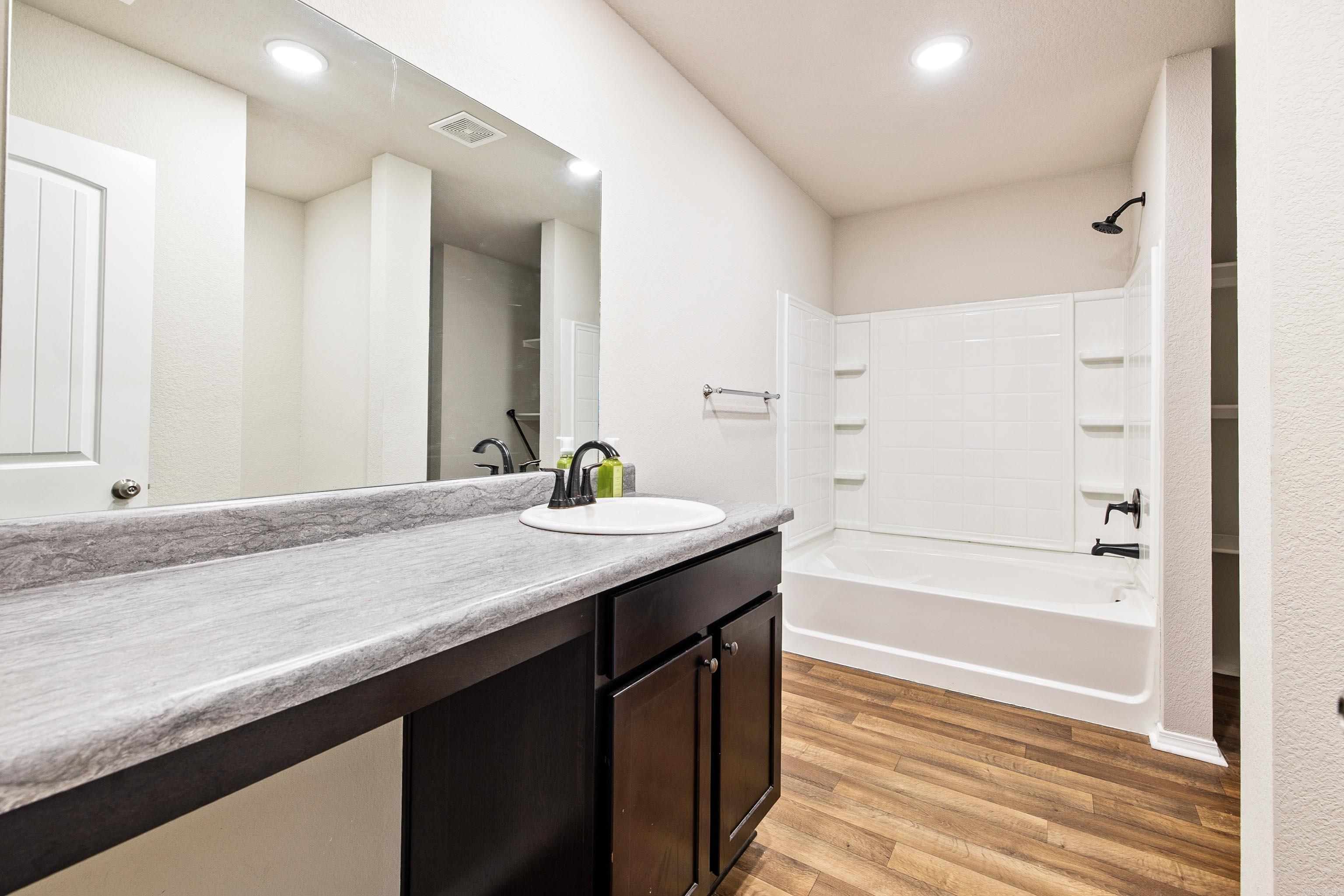 HILLDALE CROSSING - Residential