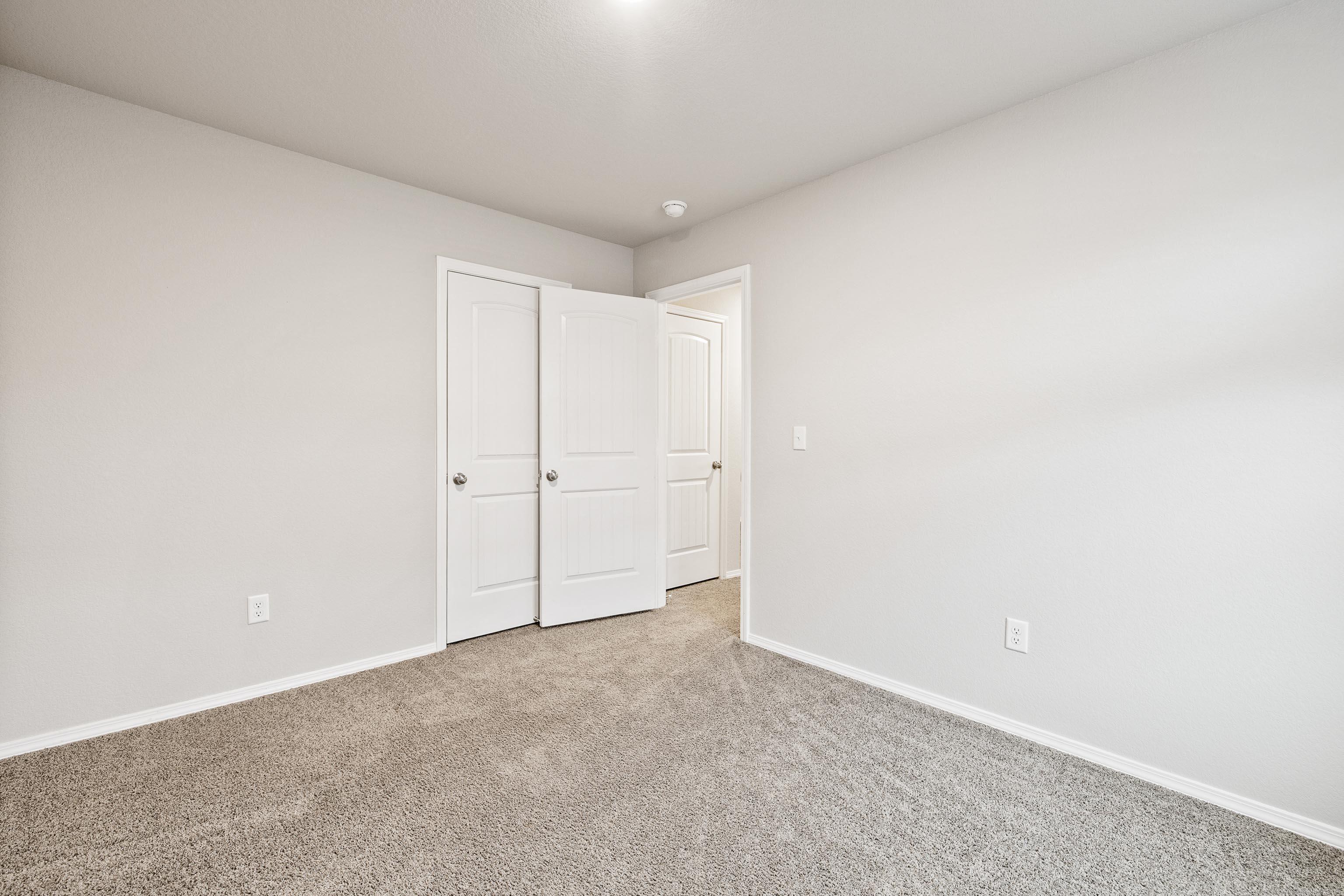 HILLDALE CROSSING - Residential