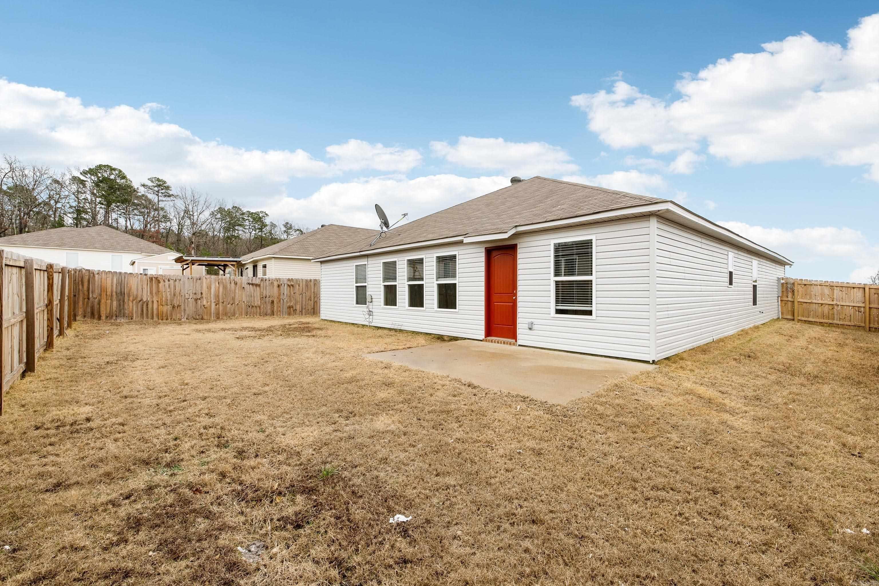 HILLDALE CROSSING - Residential