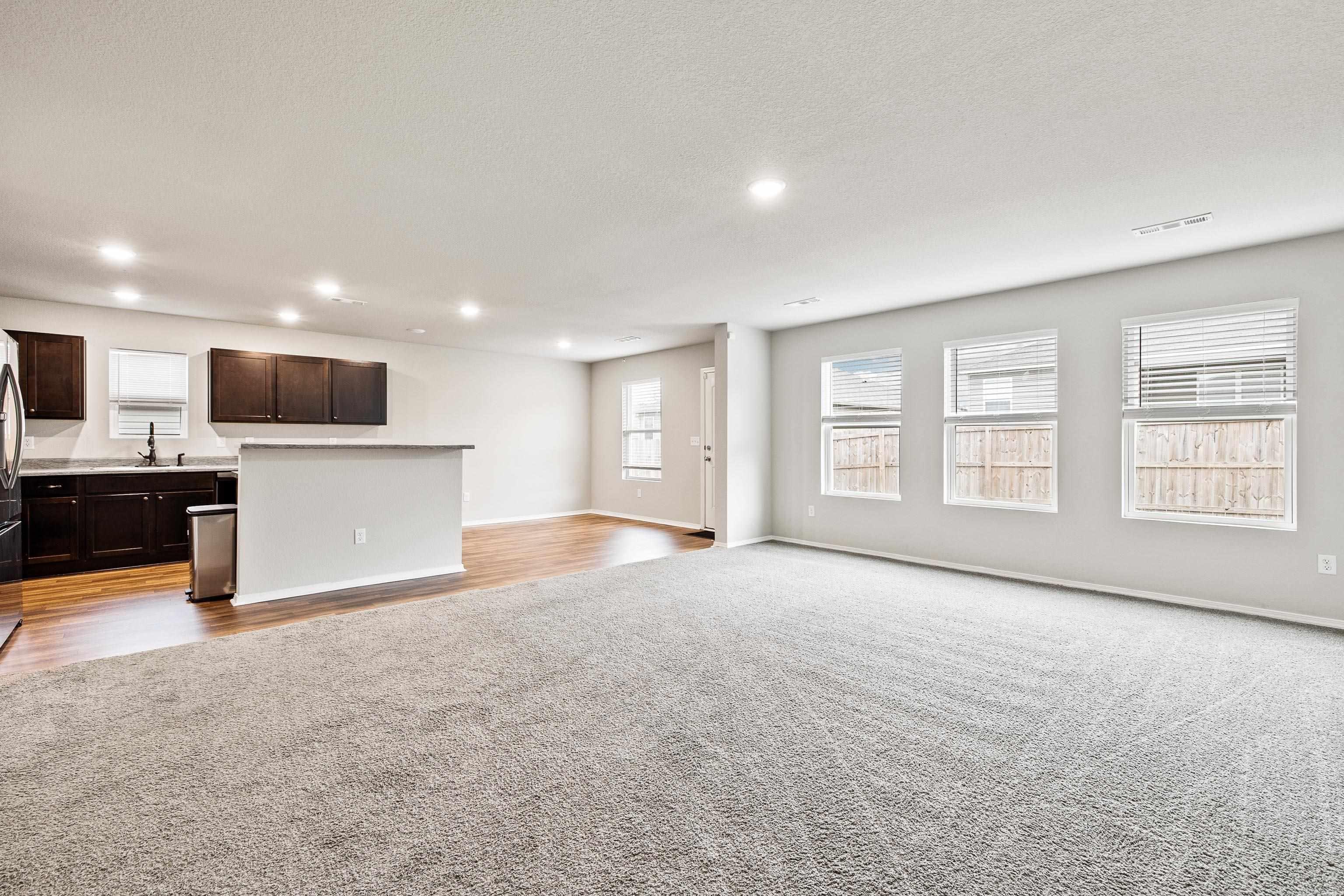 HILLDALE CROSSING - Residential