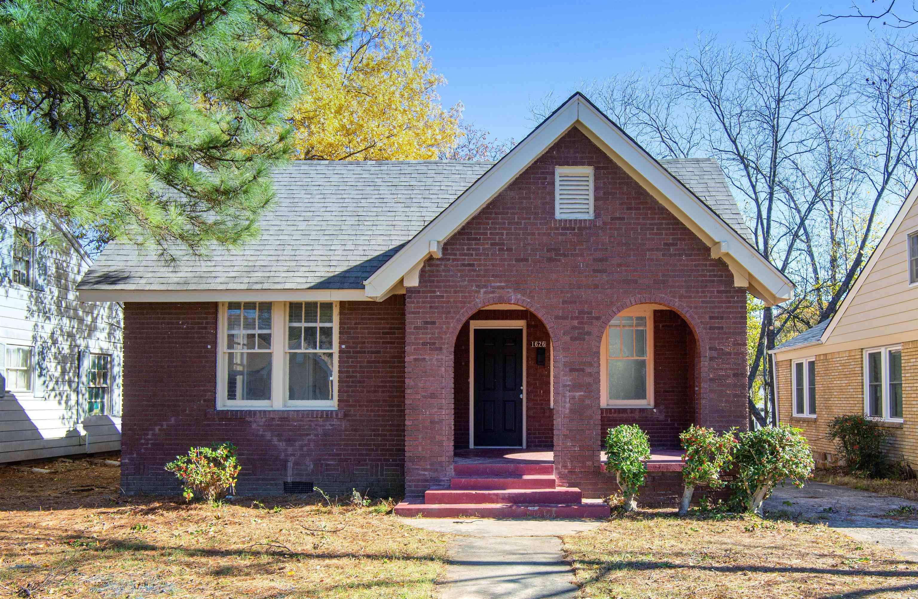 Super cute 2BD minutes away from the Argenta Arts District. Hardwoods in living spaces. Decorative fireplace in living room. Separate dining room perfect for enjoying family meals. Spacious kitchen with plenty of storage options. Bedrooms have plenty of natural light. Laundry room equipped with hookups and extra storage options. Nice size yard perfect for anyone with kids or pets. This property is managed by Hoffman Team so beware of scammers - we will never ask you to Cashapp us money. The lease for this property is for 18 months to 2 years with a 3% increase after the first year. Income must be 3x the amount of rent. Deposit, first month’s rent, and the $50 administration fee due before move in. This property does not accept section 8. *ALL PROPERTIES MAY NOT BE MOVE-IN READY**