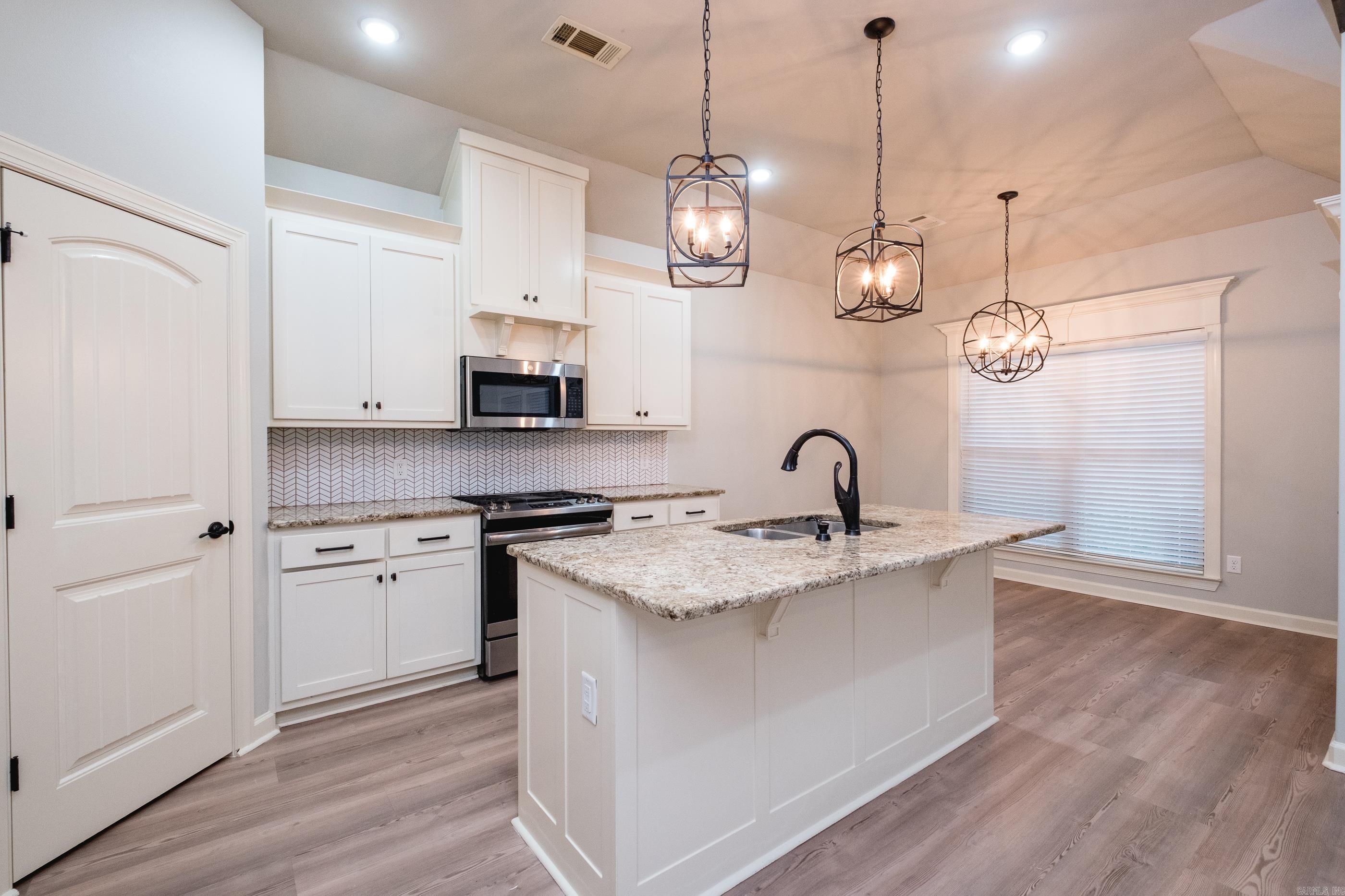 BASE MEADOWS ADDN - Residential