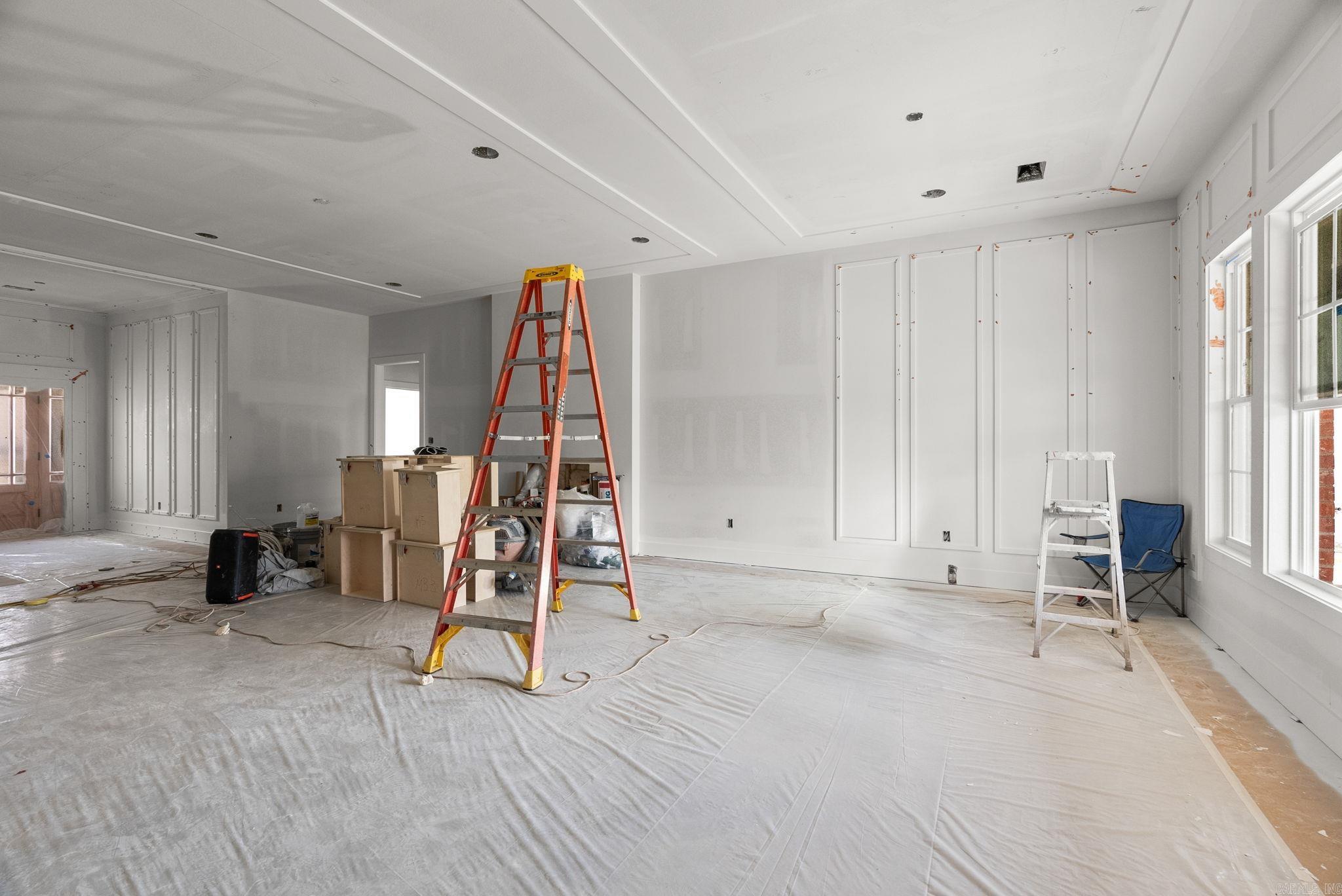 EAST MEADOW - Residential