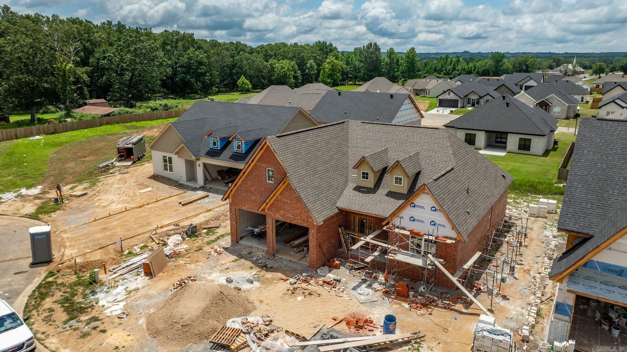 EAST MEADOW - Residential