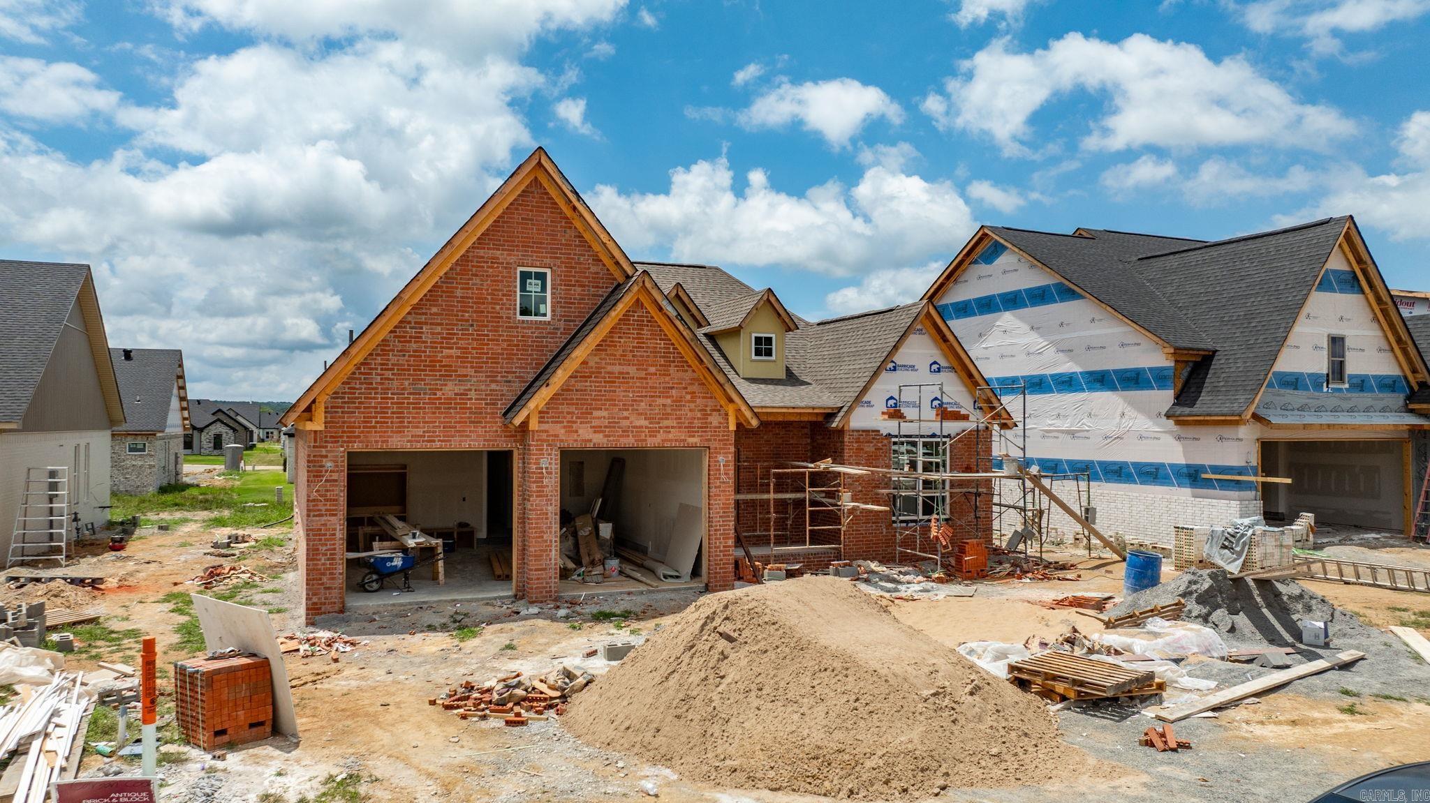 EAST MEADOW - Residential